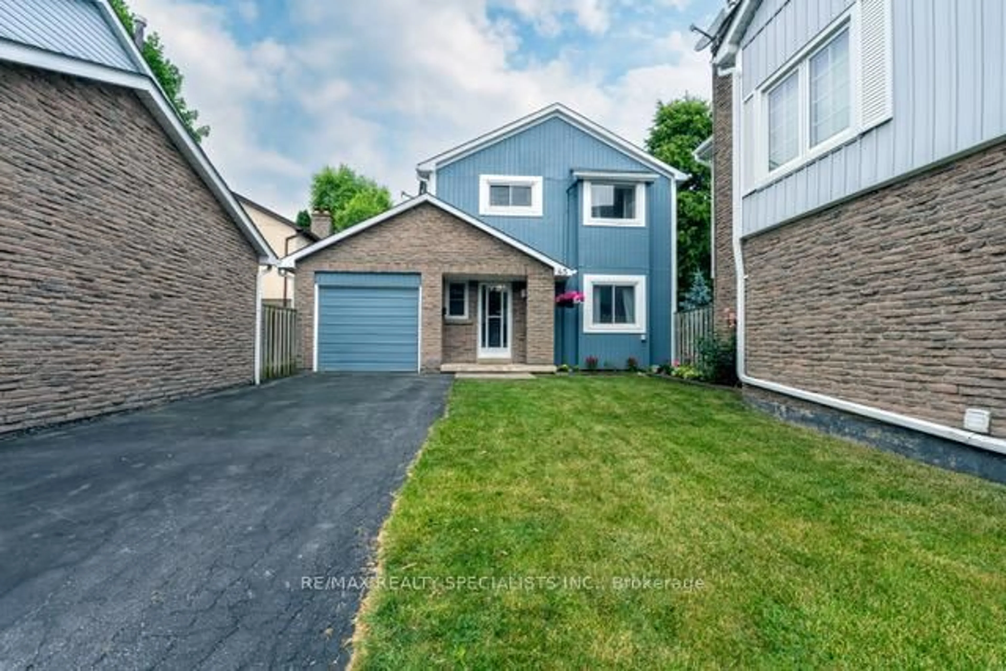 Unknown for 45 Neuchatel Pl #45, Mississauga Ontario L5N 6A7