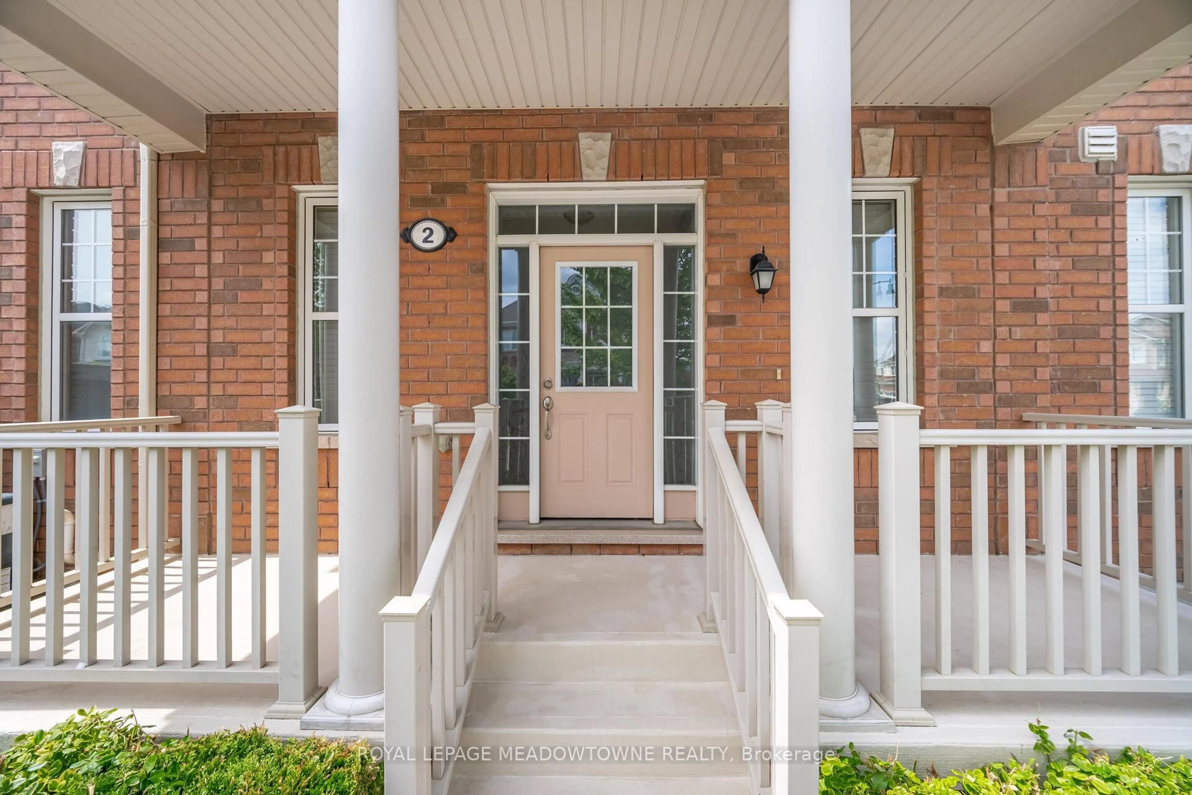 Unknown for 2 Lothbury Dr, Brampton Ontario L7A 0B2