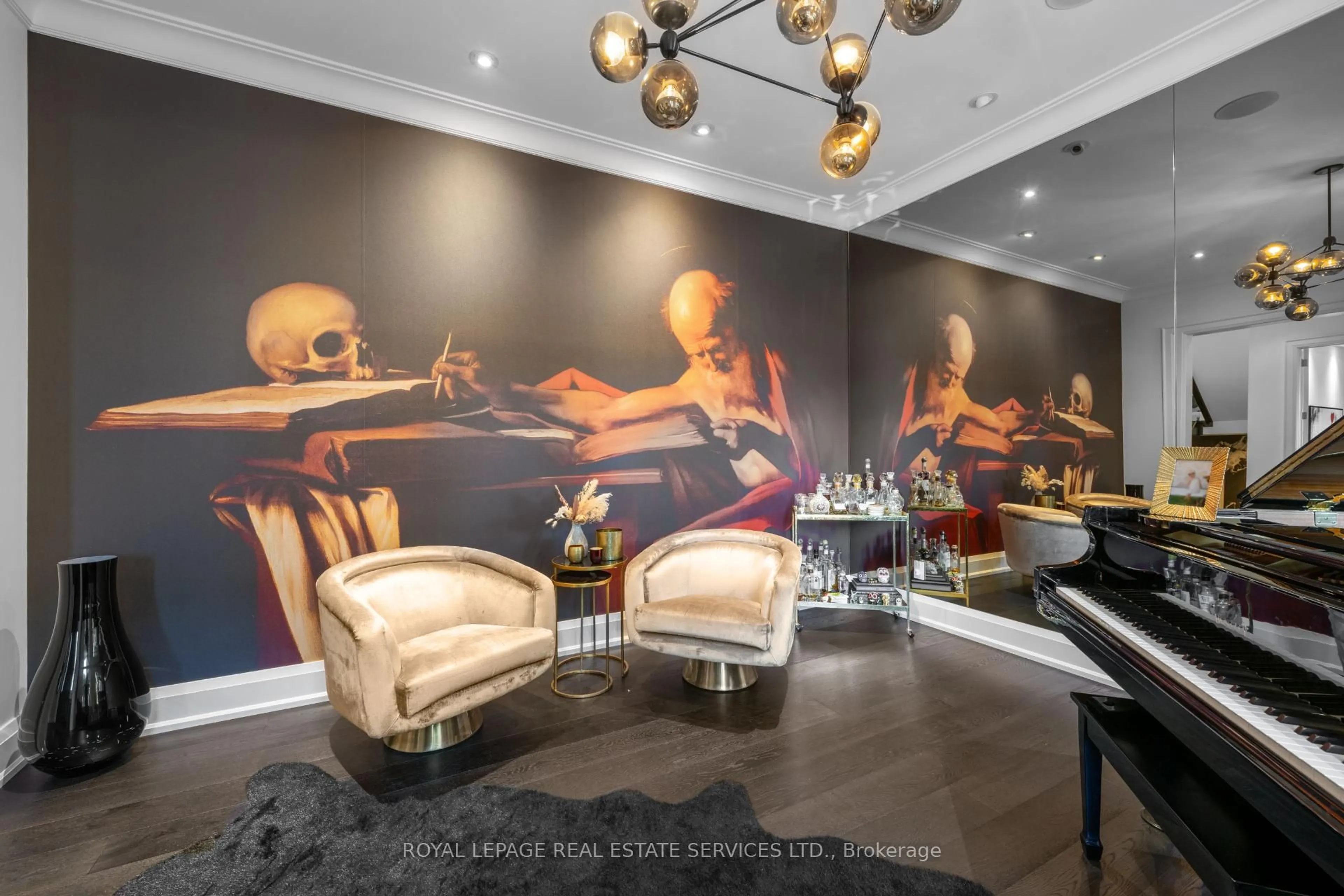 Lobby for 22 Birchcroft Rd, Toronto Ontario M9A 2L4
