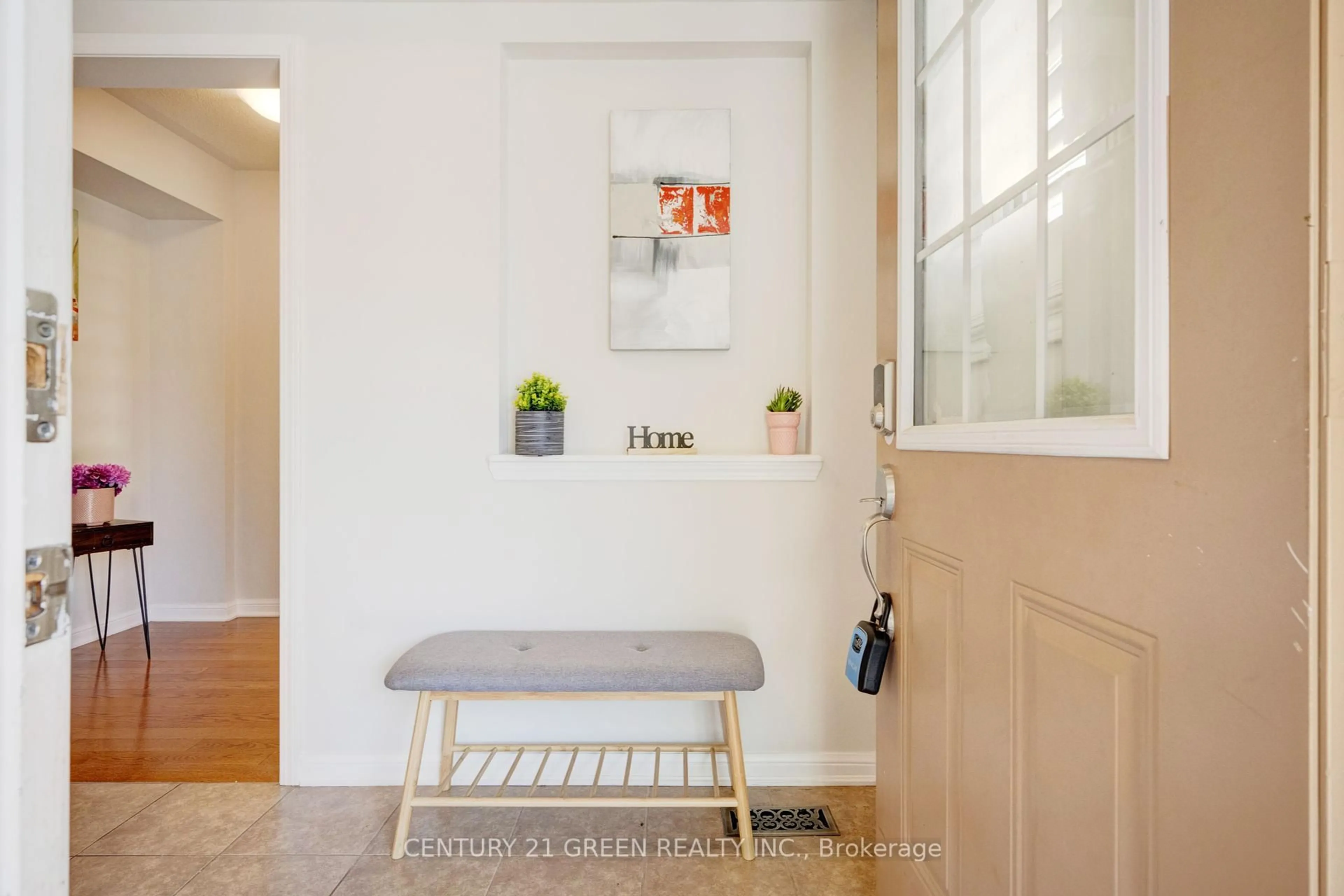 Indoor entryway for 26 Killick Rd, Brampton Ontario L7A 0Y6