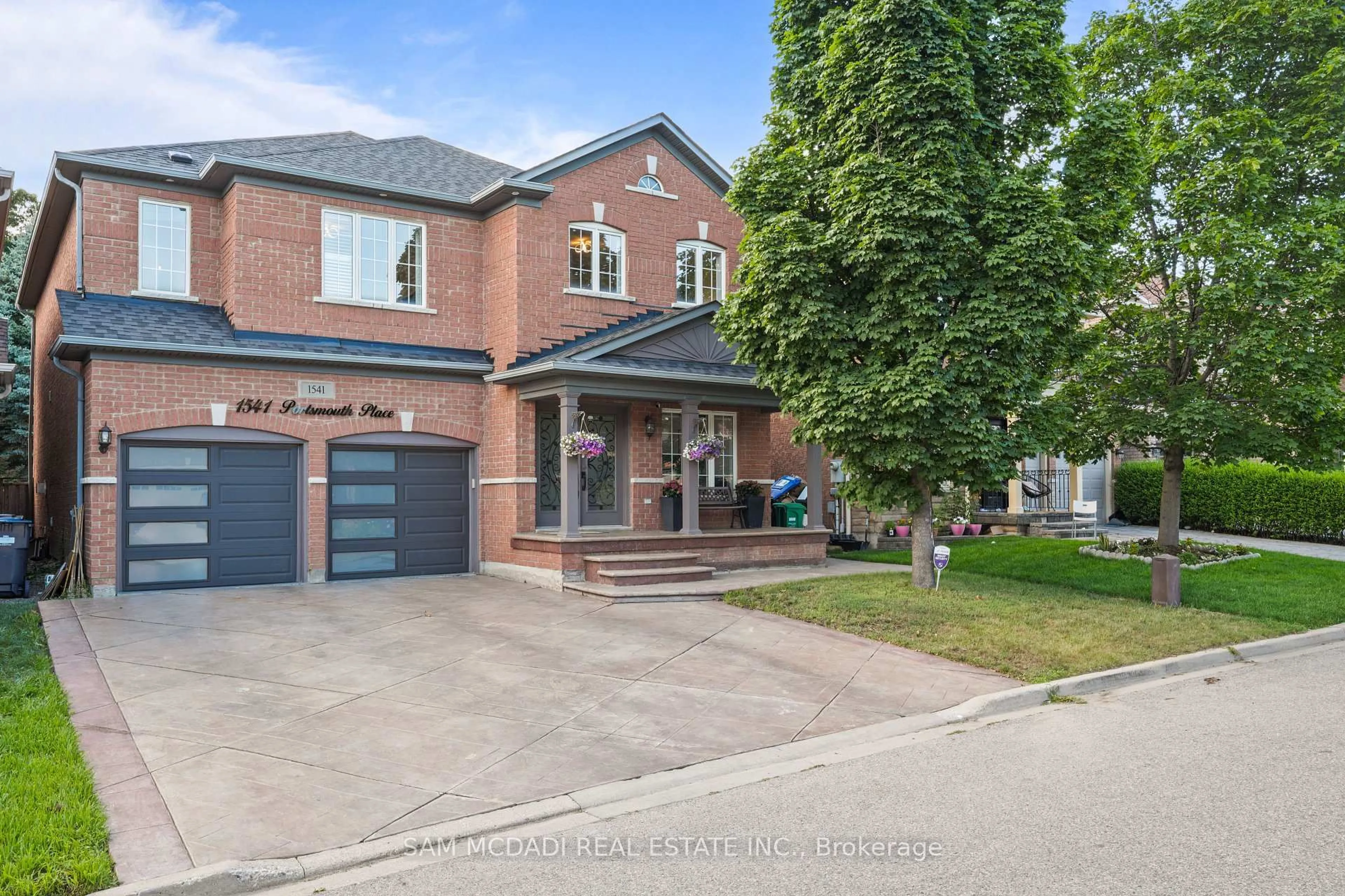 Home with brick exterior material, street for 1541 Portsmouth Pl, Mississauga Ontario L5M 7W1
