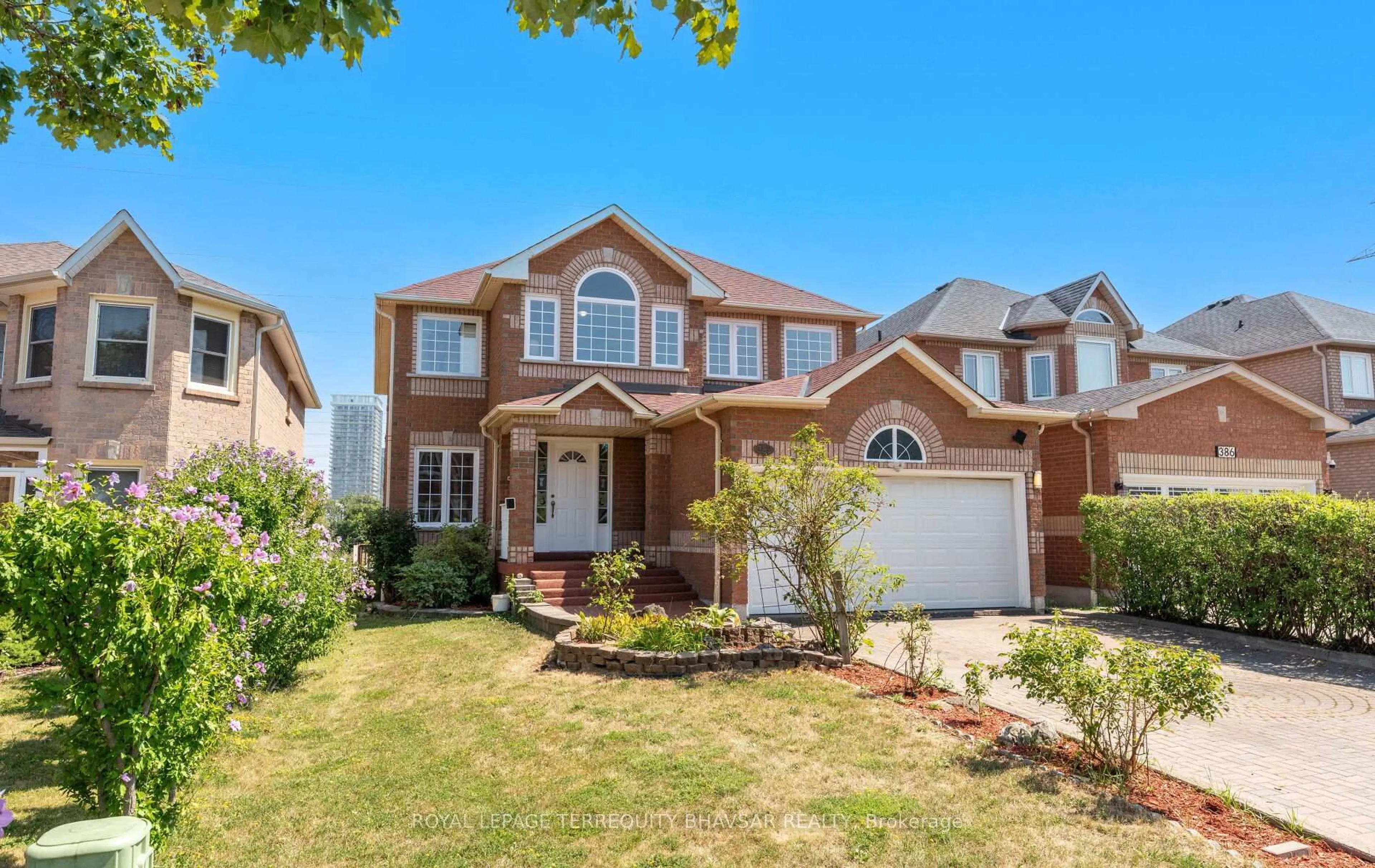 Home with brick exterior material, street for 382 Harrowsmith Dr, Mississauga Ontario L5R 3V1