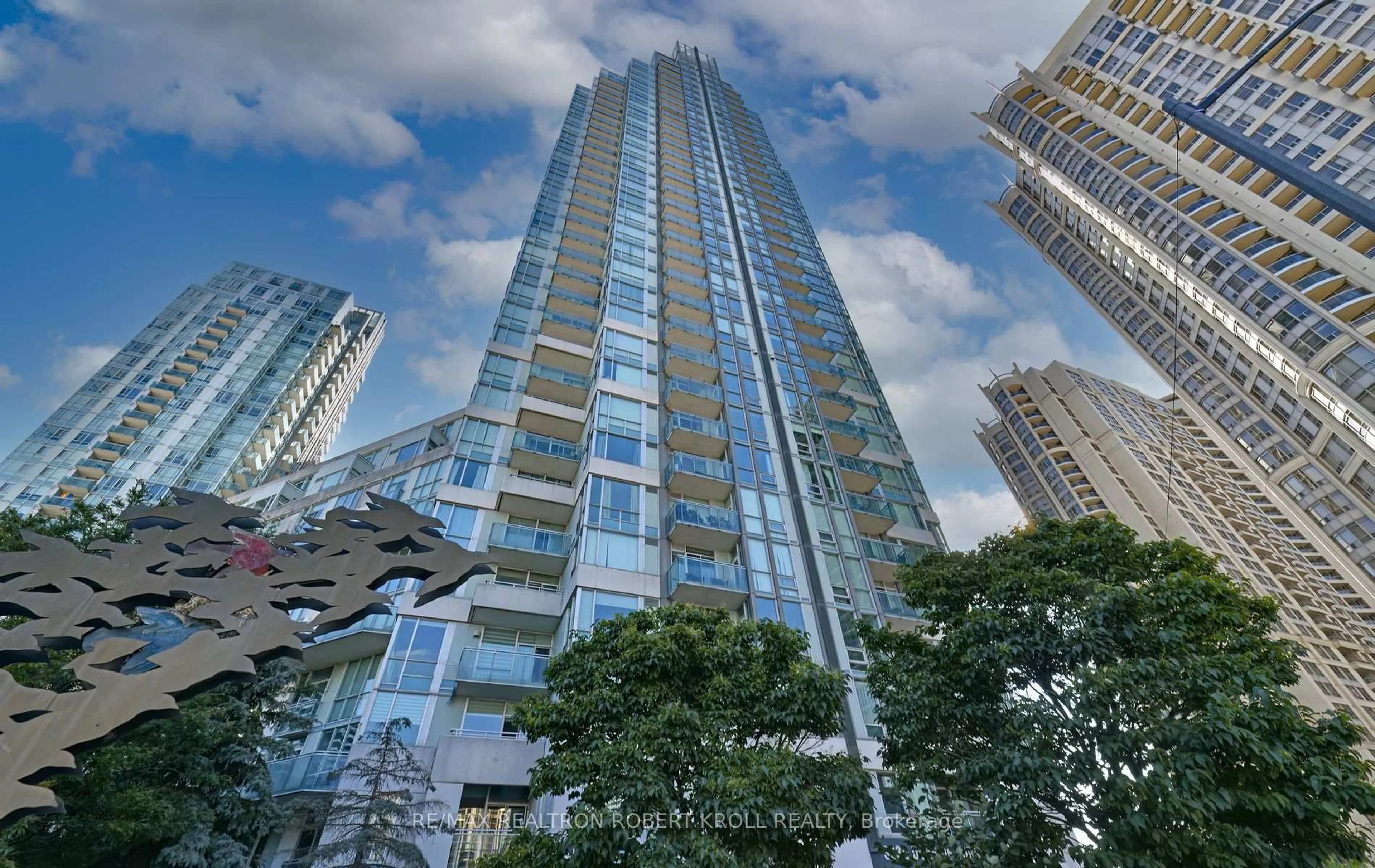 Unknown for 3939 Duke Of York Blvd #PH 7, Mississauga Ontario M5P 1B2