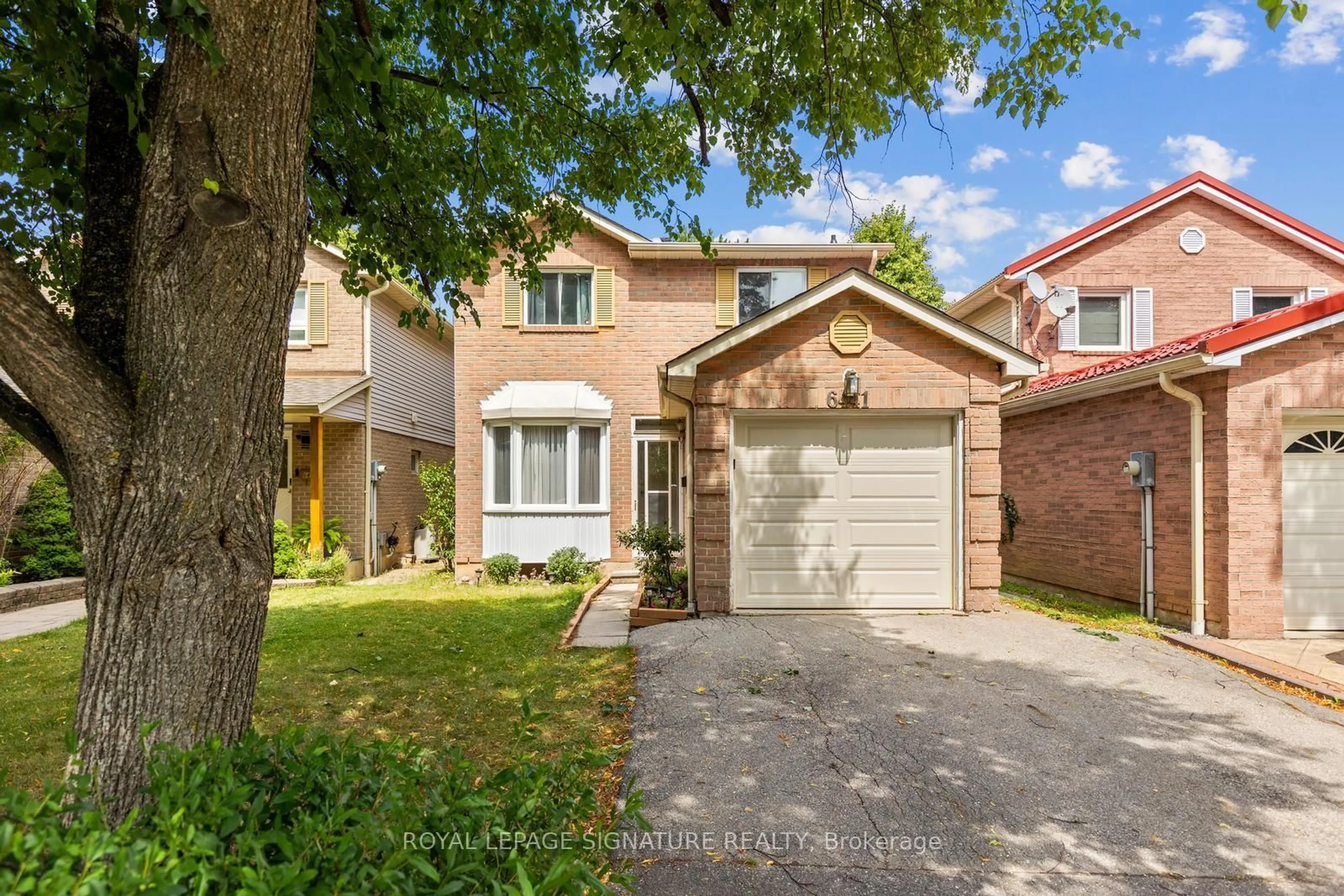 Home with brick exterior material, street for 6441 Colebrook Cres, Mississauga Ontario L5N 3E3