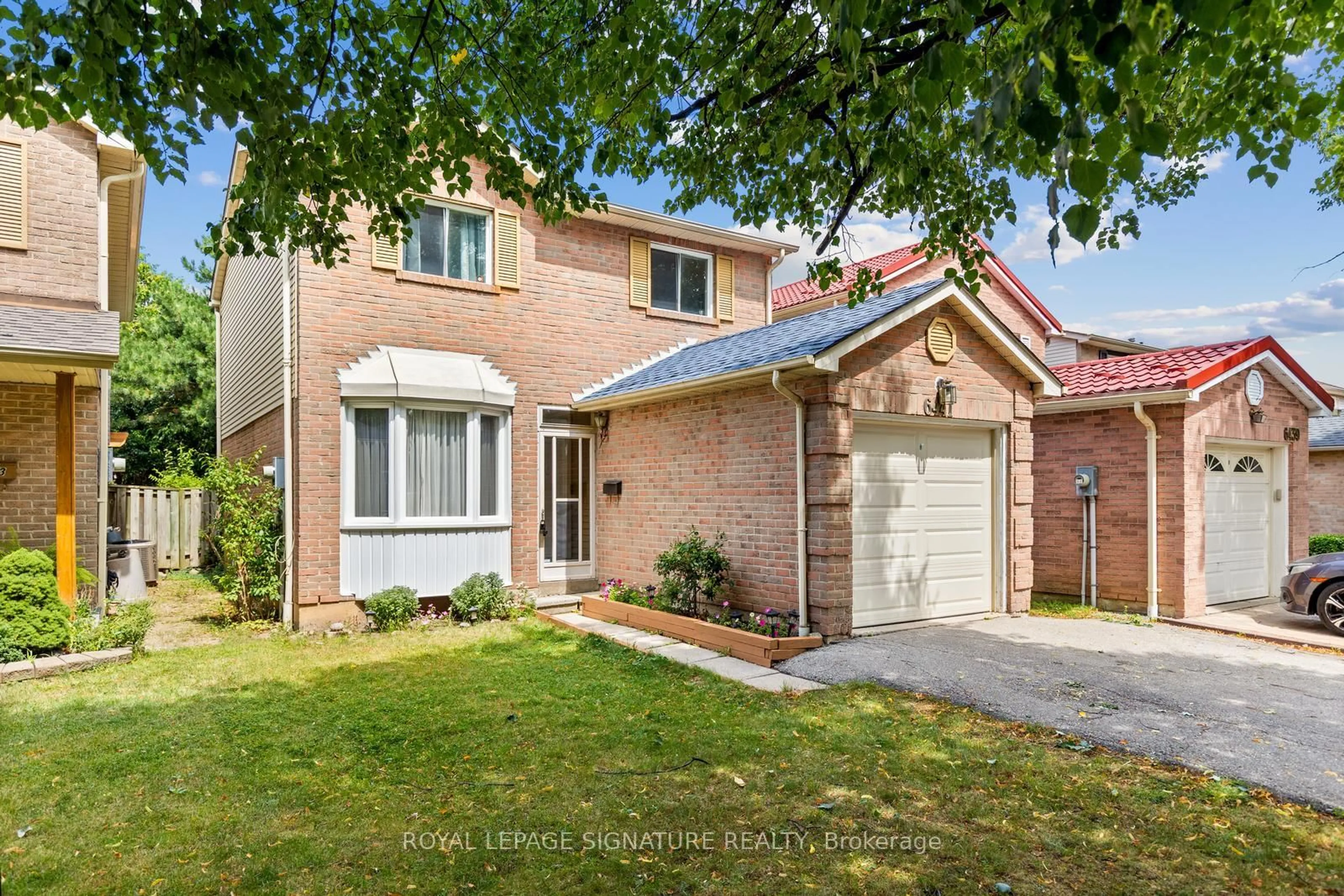 Home with brick exterior material, street for 6441 Colebrook Cres, Mississauga Ontario L5N 3E3