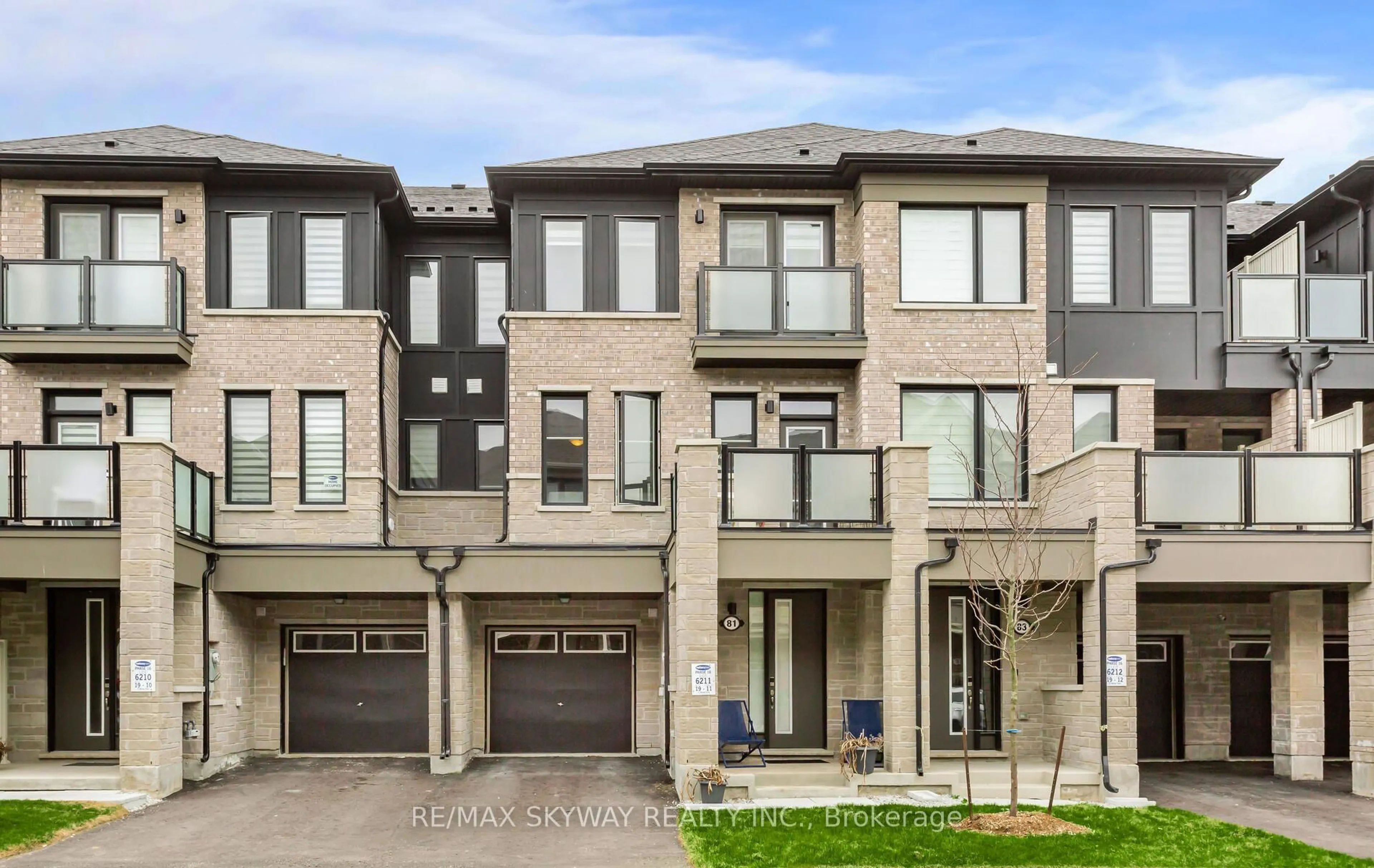 Home with brick exterior material, street for 81 Melmar St, Brampton Ontario L7A 5K8