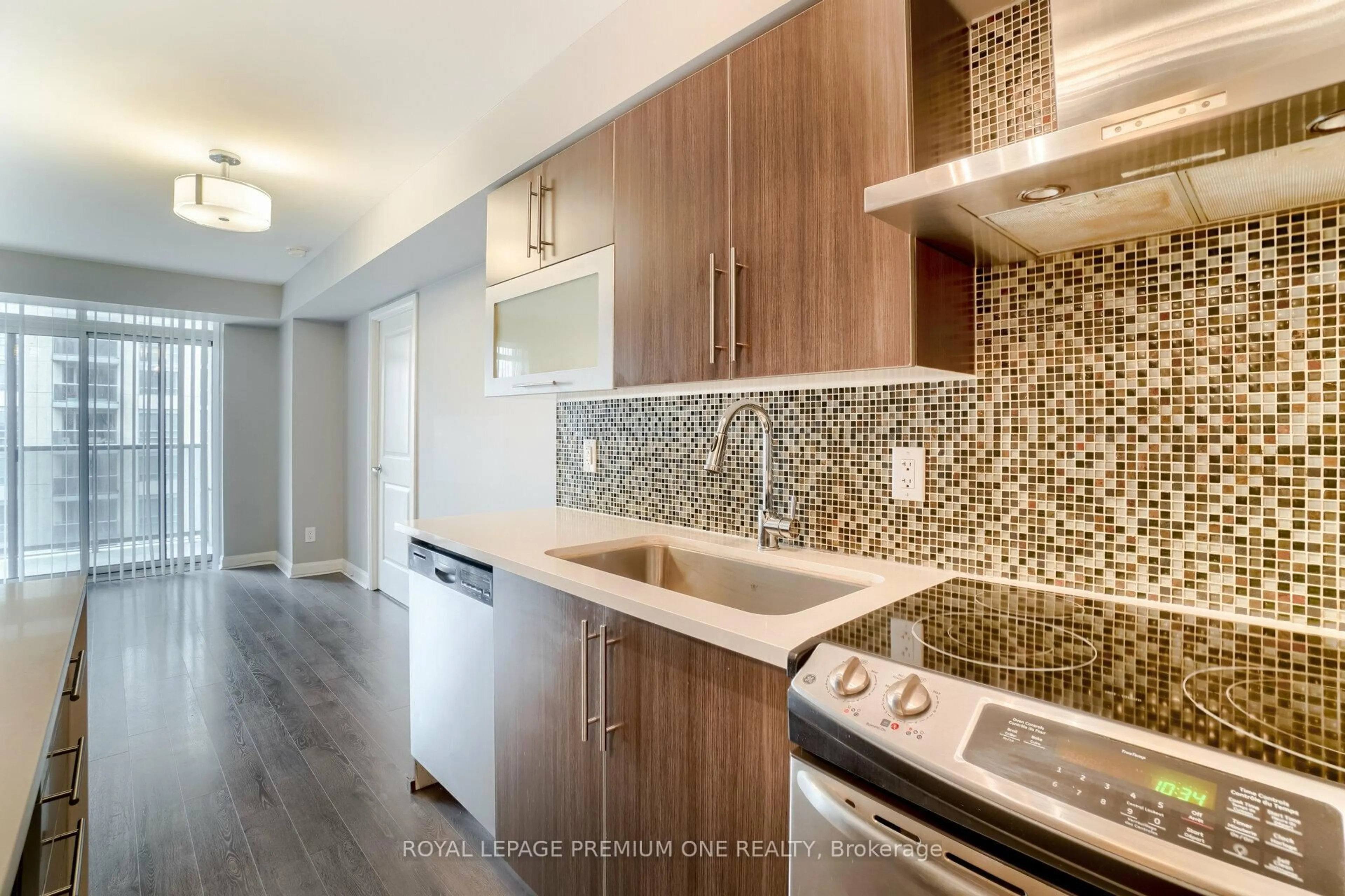 Standard kitchen, unknown for 1 Michael Power Pl #911, Toronto Ontario M9A 0A1