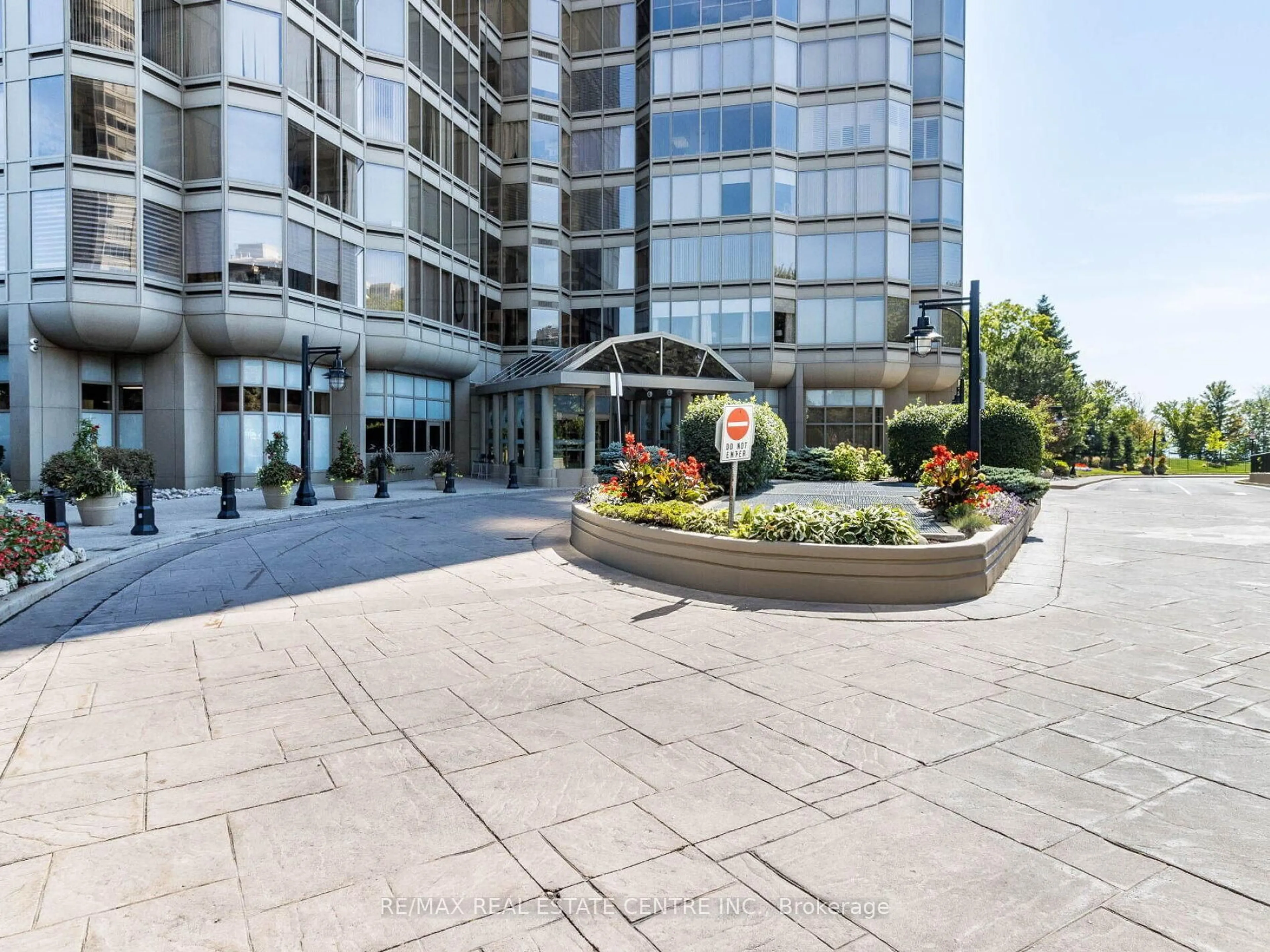 Unknown for 1 Palace Pier Crt #2407, Toronto Ontario M8V 3W9