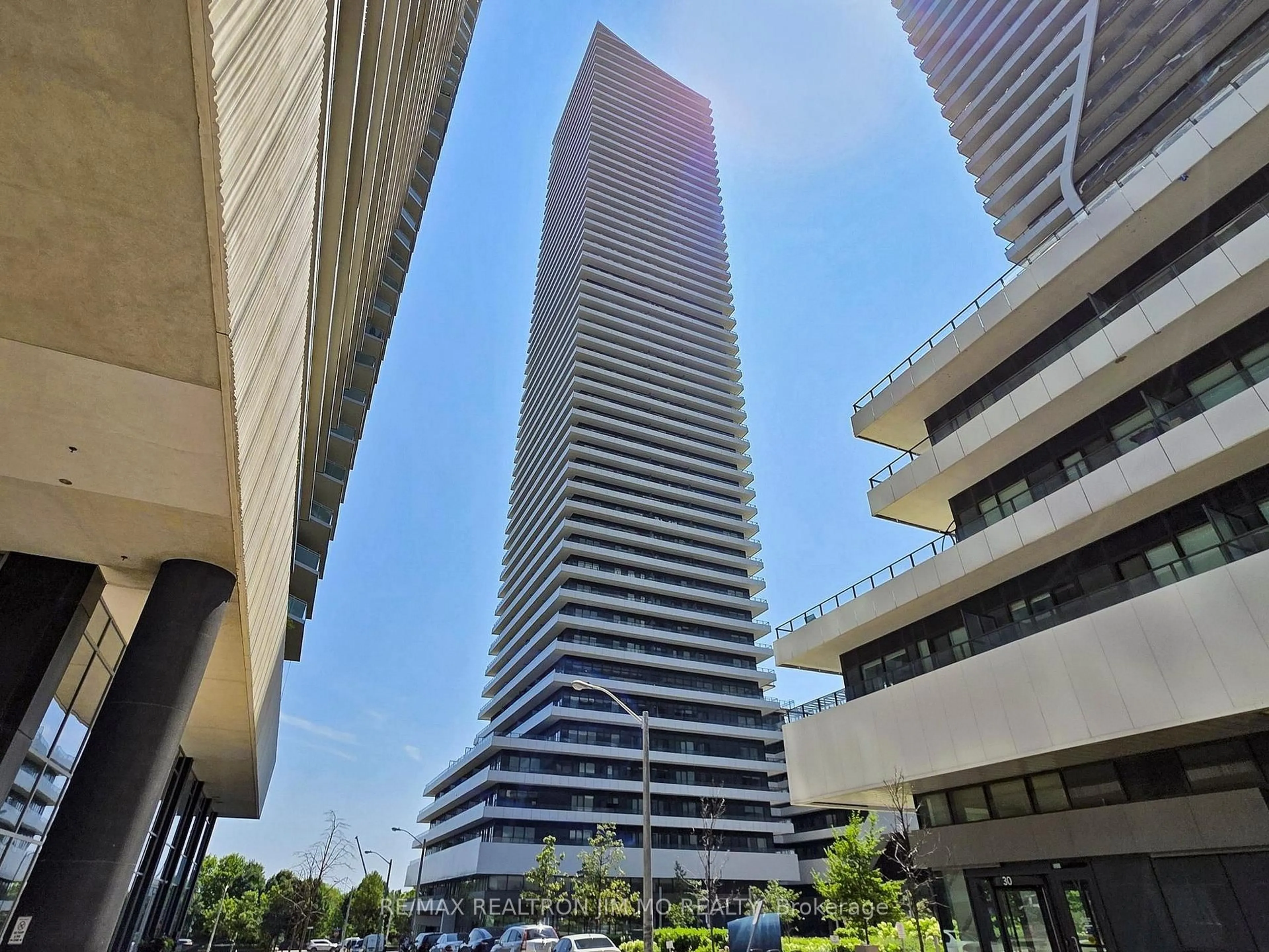 Indoor foyer for 20 Shore Breeze Dr #4607, Toronto Ontario M8V 0C7
