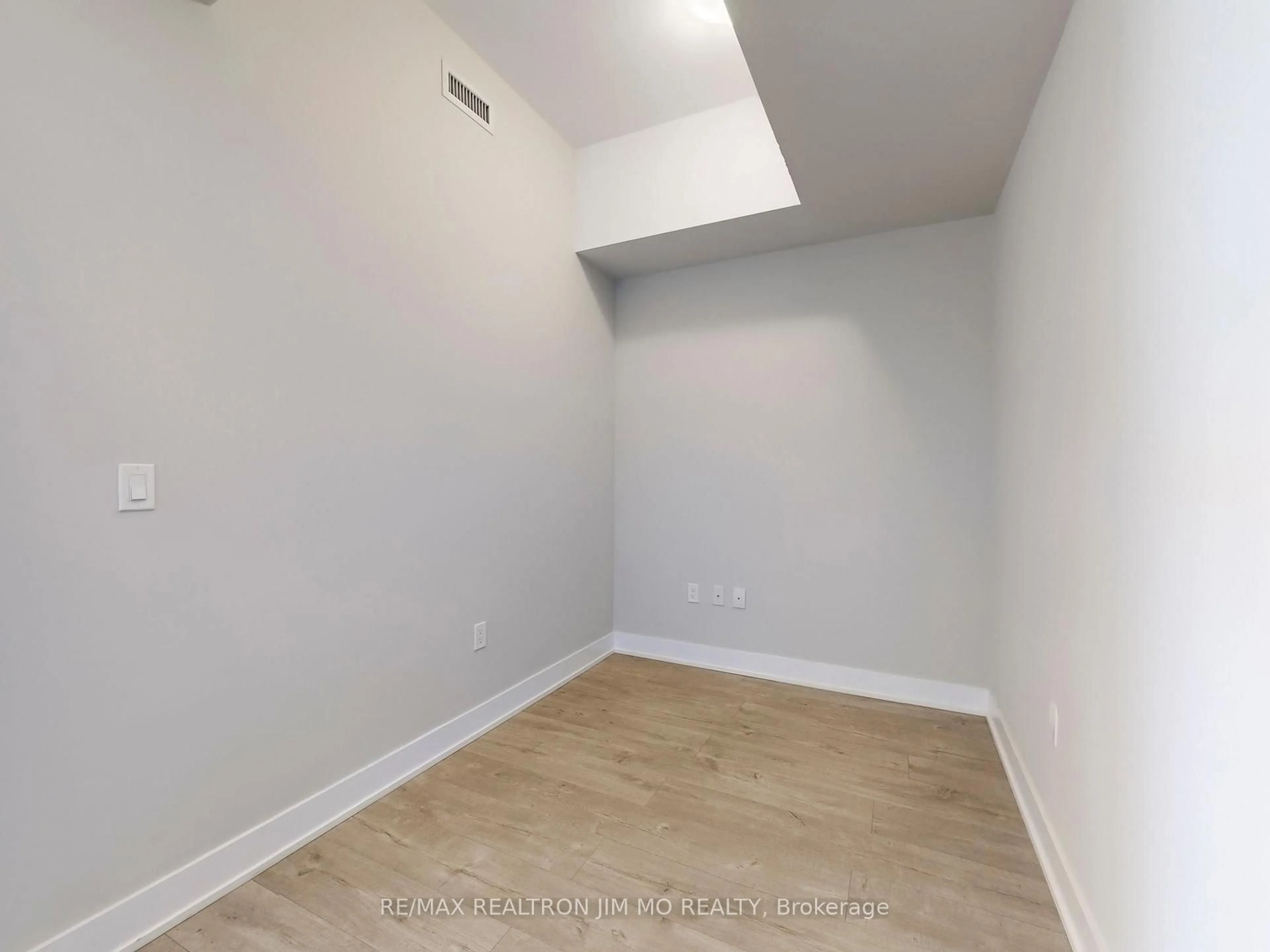 A pic of a room for 20 Shore Breeze Dr #4607, Toronto Ontario M8V 0C7