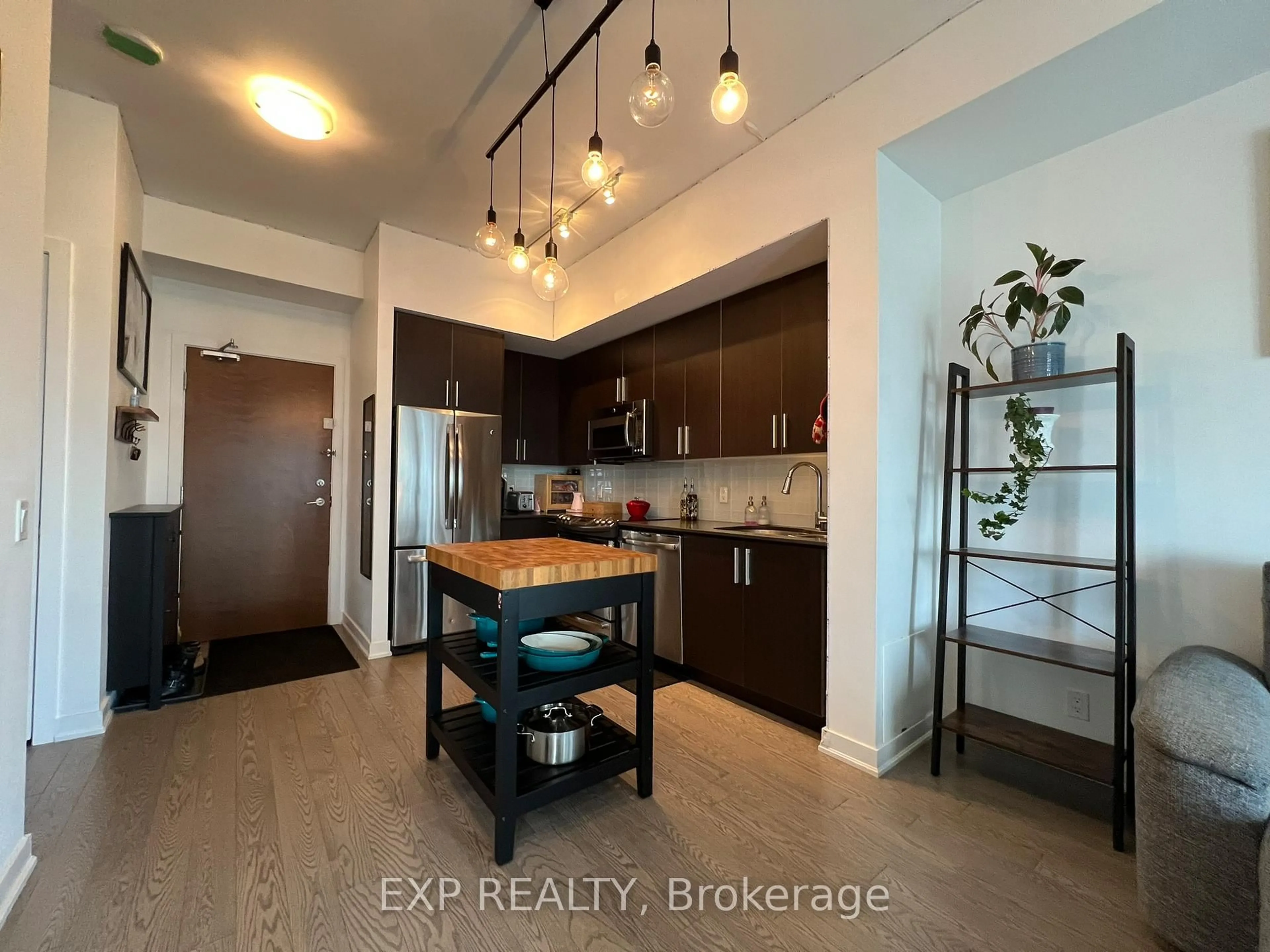 Open concept kitchen, unknown for 2212 Lake Shore Blvd #3007, Toronto Ontario M8V 0C2