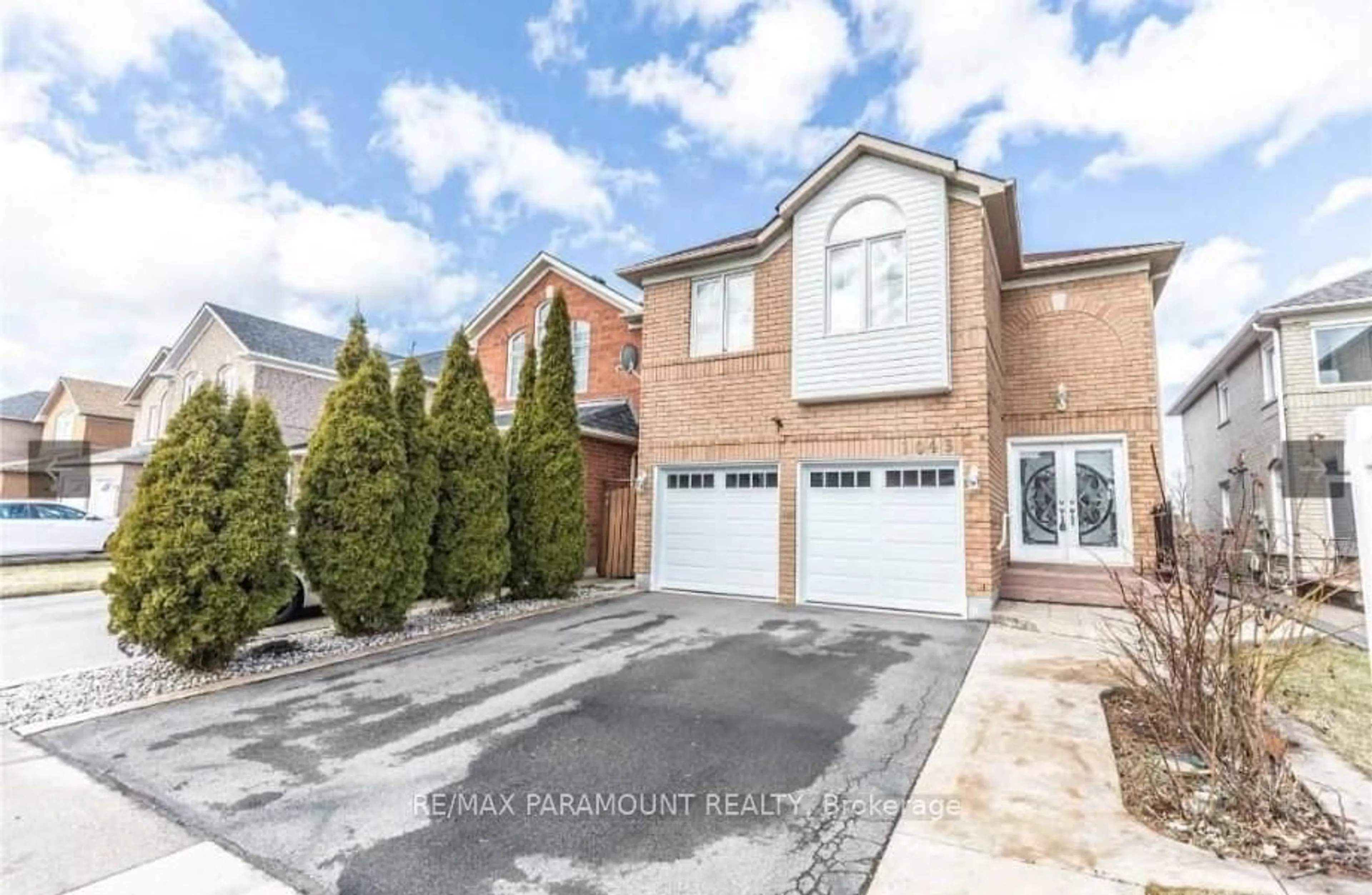 Home with brick exterior material, street for 1043 Blueheron Blvd, Mississauga Ontario L5V 2J8