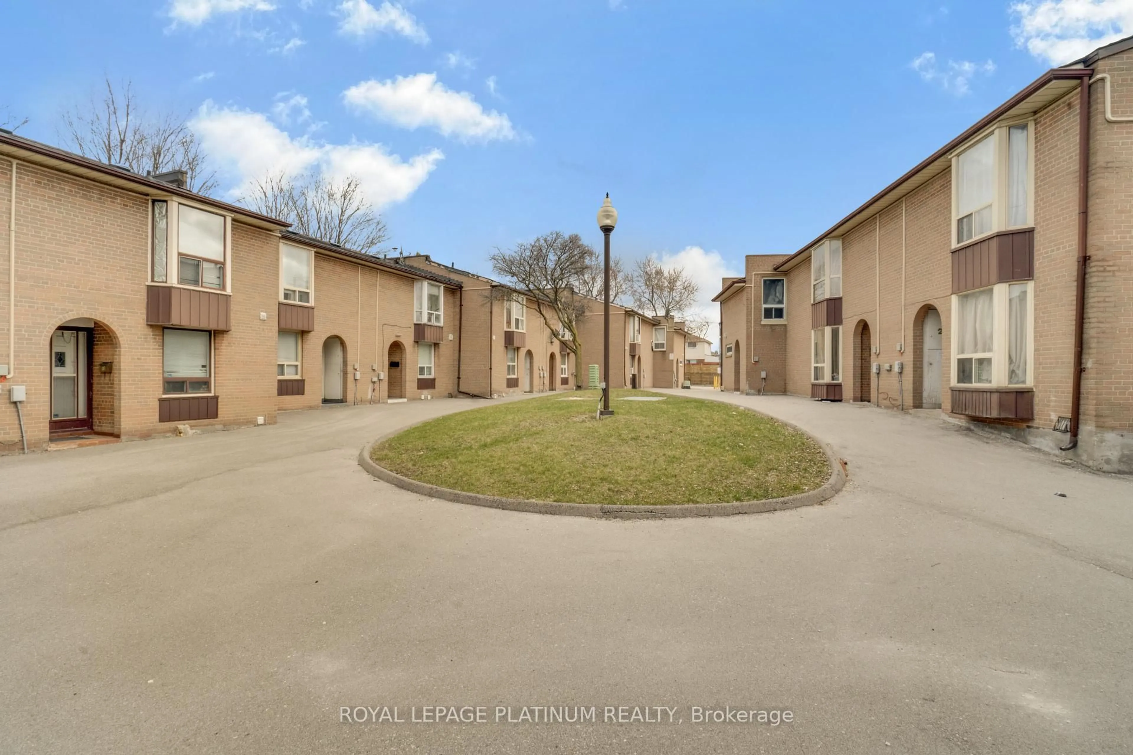 Patio, unknown for 246 John Garland Blvd #48, Toronto Ontario M9V 1N8