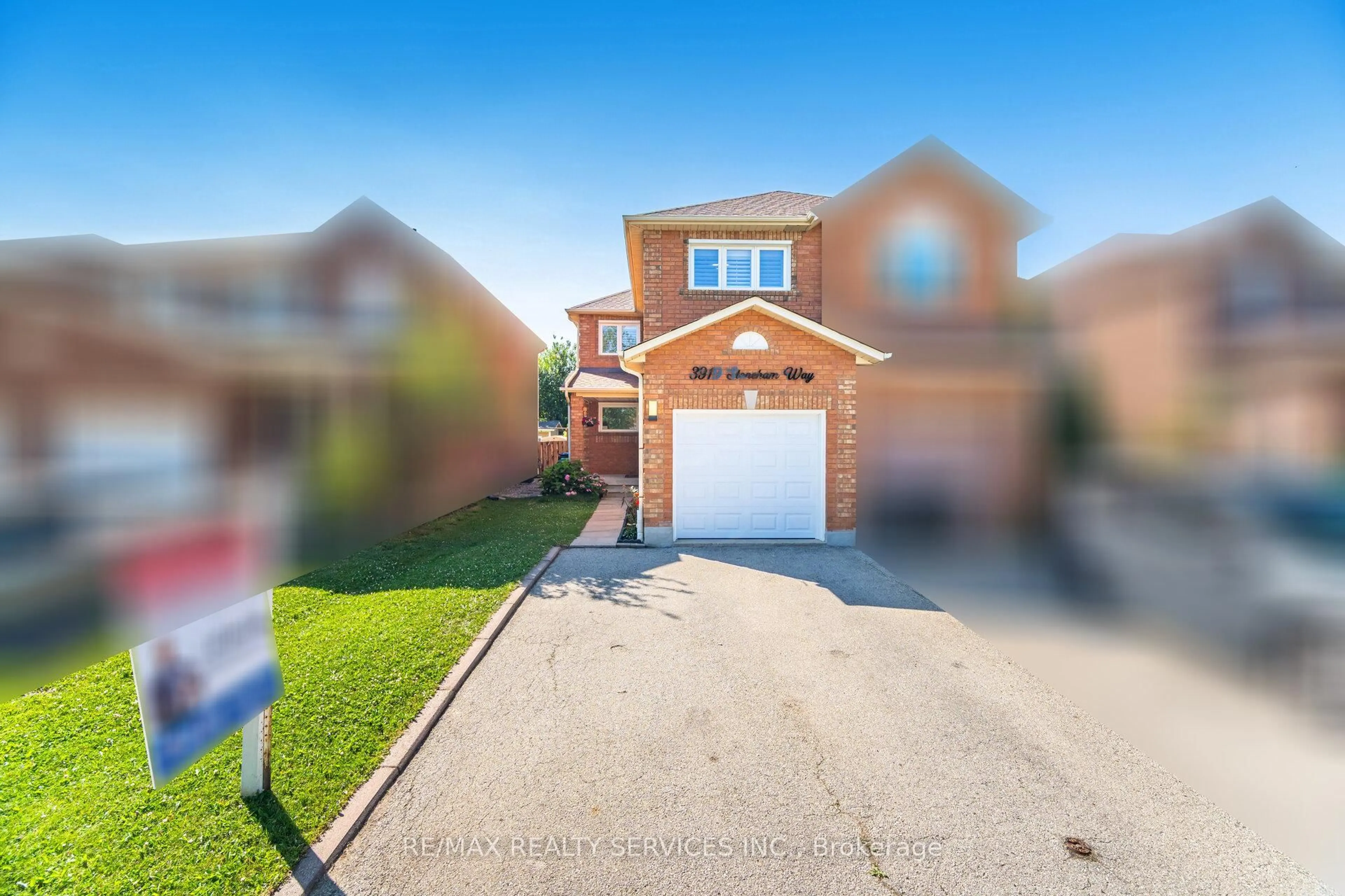 Home with brick exterior material, street for 3919 Stoneham Way, Mississauga Ontario L5N 6Y6
