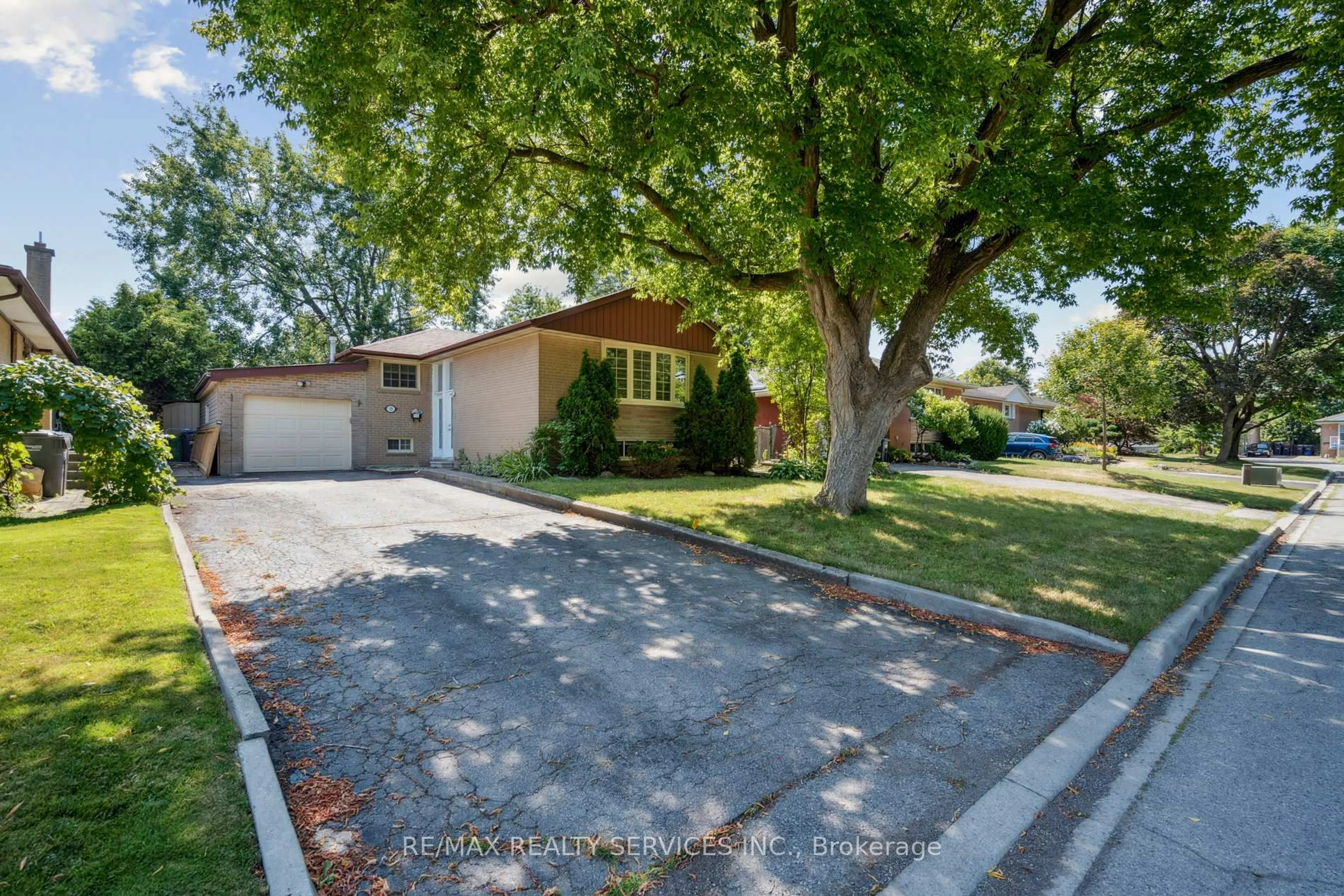 Home with brick exterior material, street for 15 Mcclure Ave, Brampton Ontario L6X 2E2