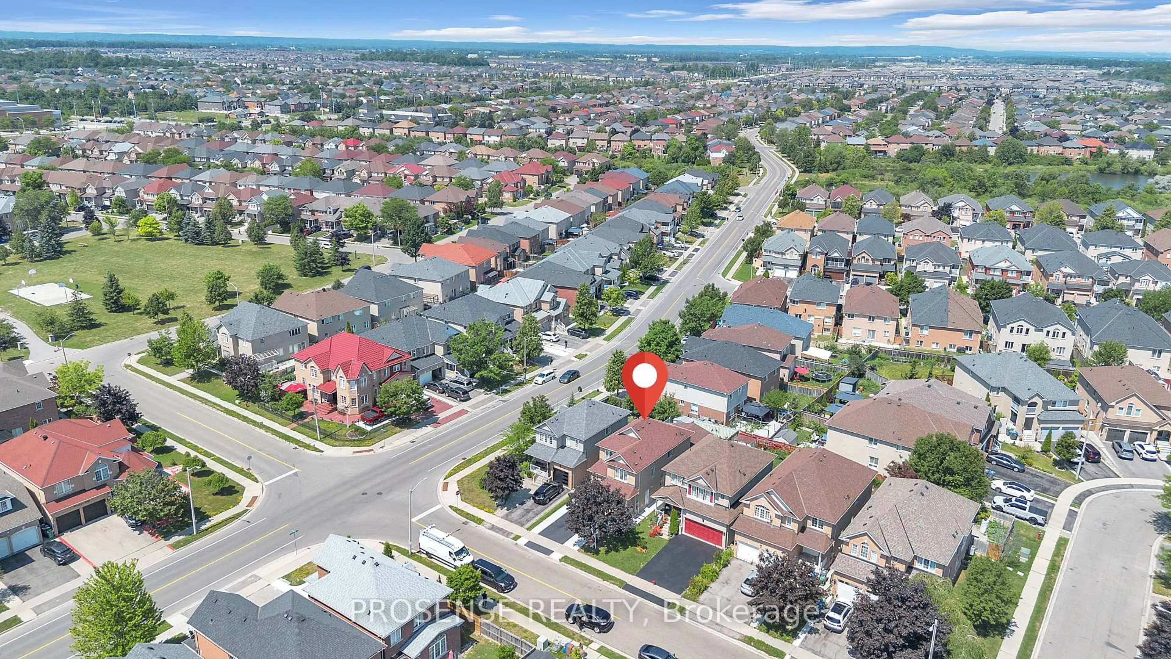 A pic from outside/outdoor area/front of a property/back of a property/a pic from drone, street for 4 Avocet Gate, Brampton Ontario L7A 2W7