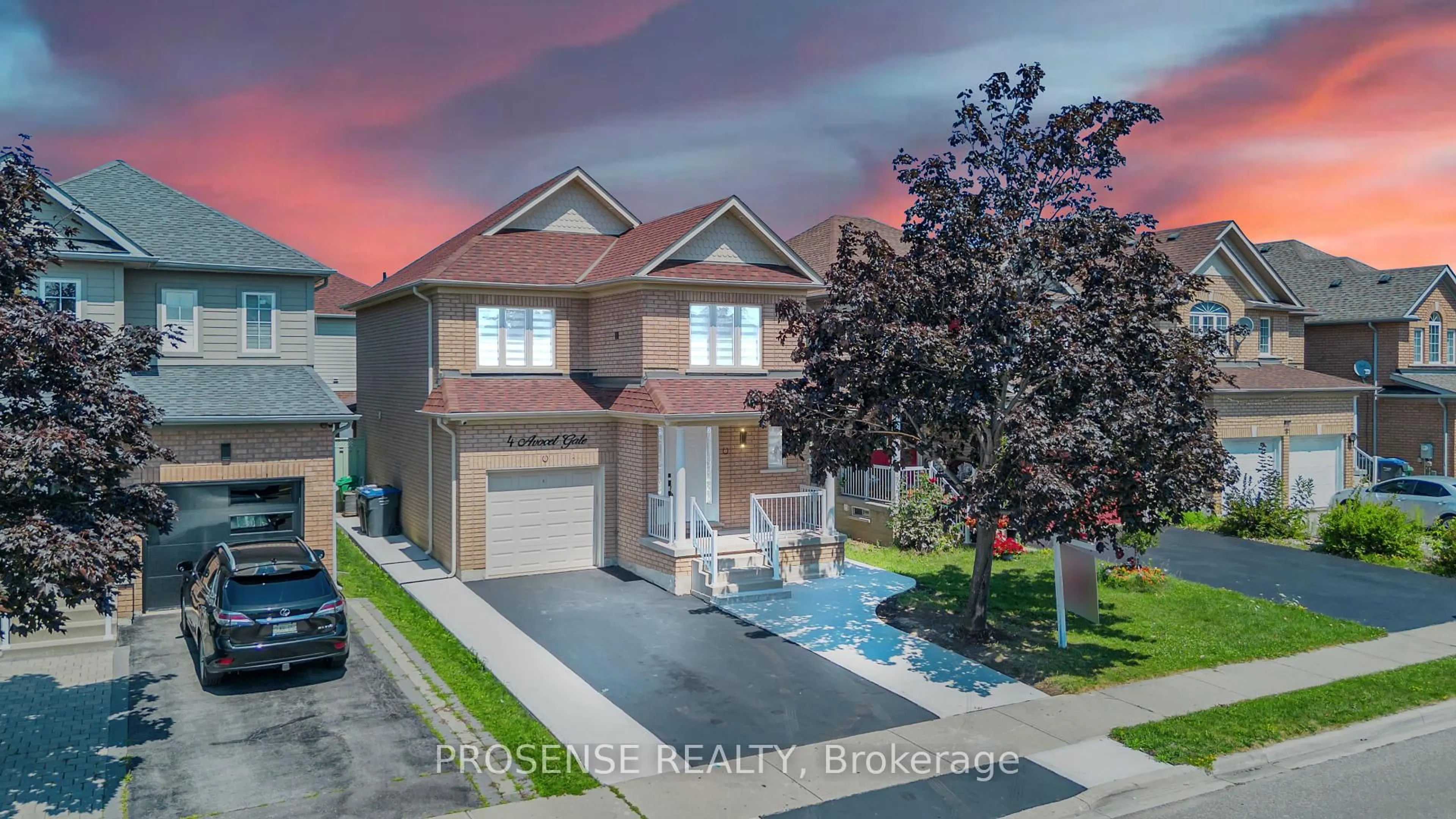 A pic from outside/outdoor area/front of a property/back of a property/a pic from drone, street for 4 Avocet Gate, Brampton Ontario L7A 2W7