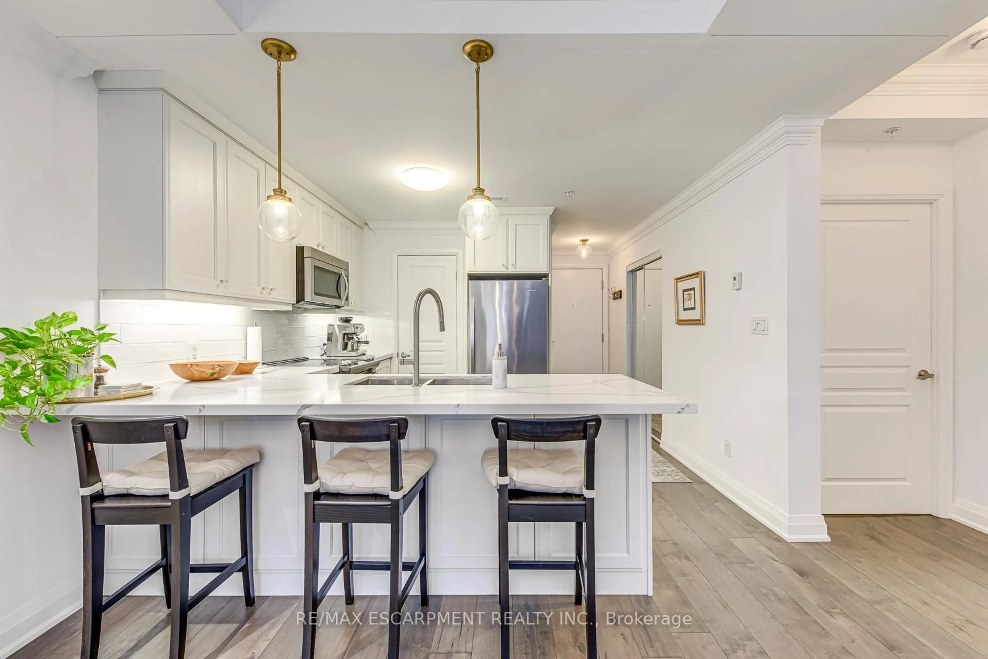 Open concept kitchen, unknown for 70 Stewart St #401, Oakville Ontario L6K 1X5