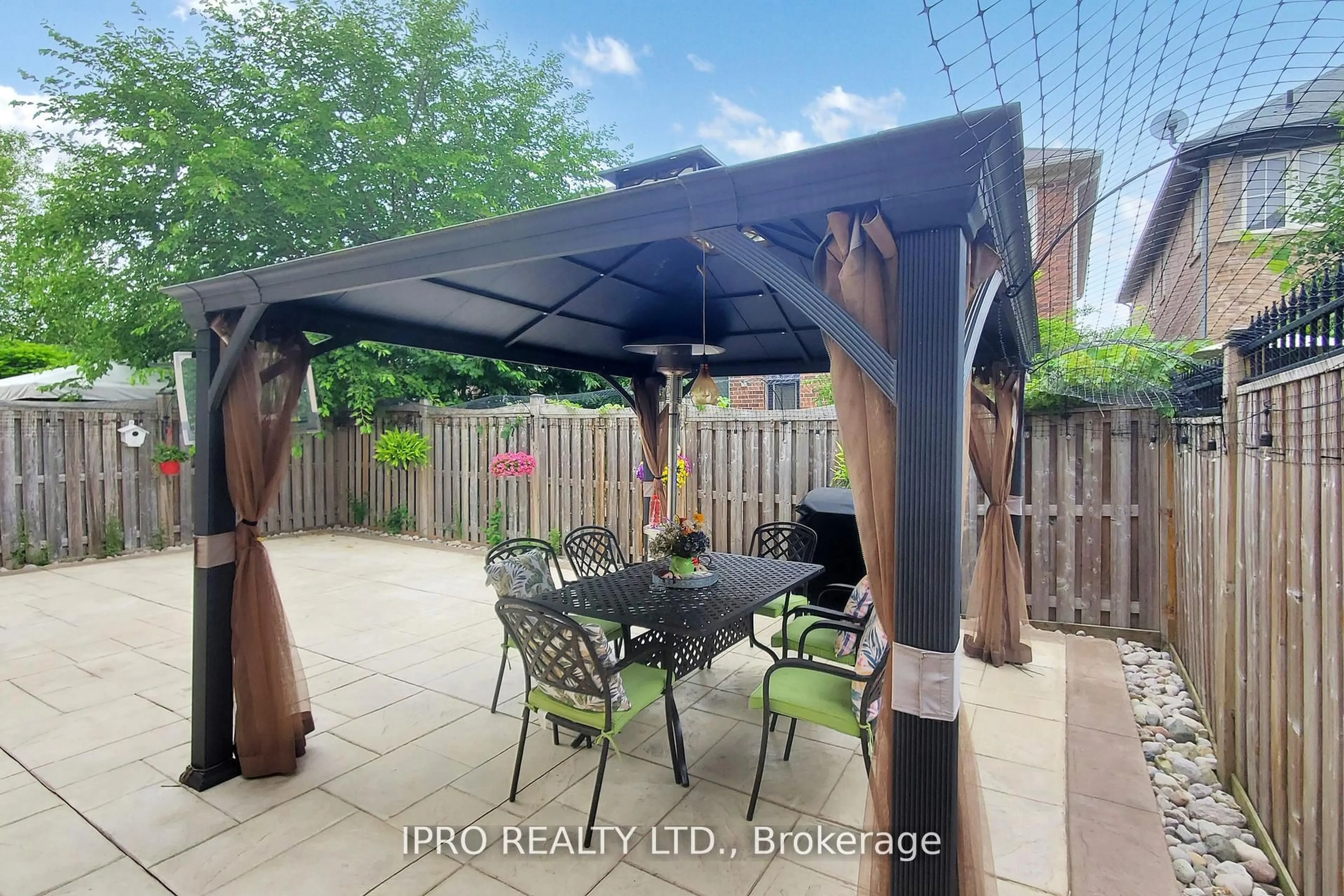 Patio, street for 861 Whaley Way, Milton Ontario L9T 0Z3