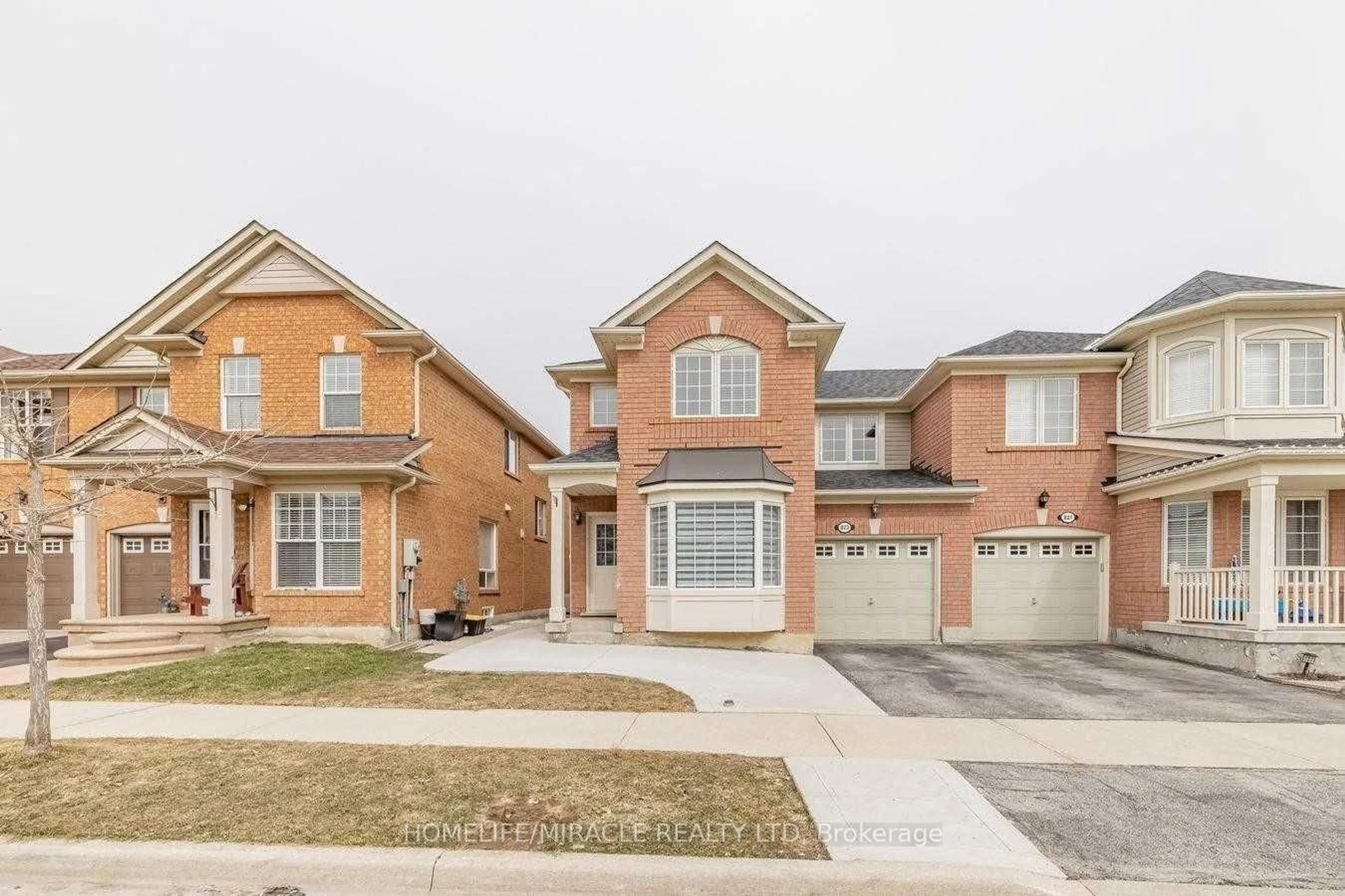 Home with brick exterior material, street for 823 Shepherd Pl, Milton Ontario L9T 6L8