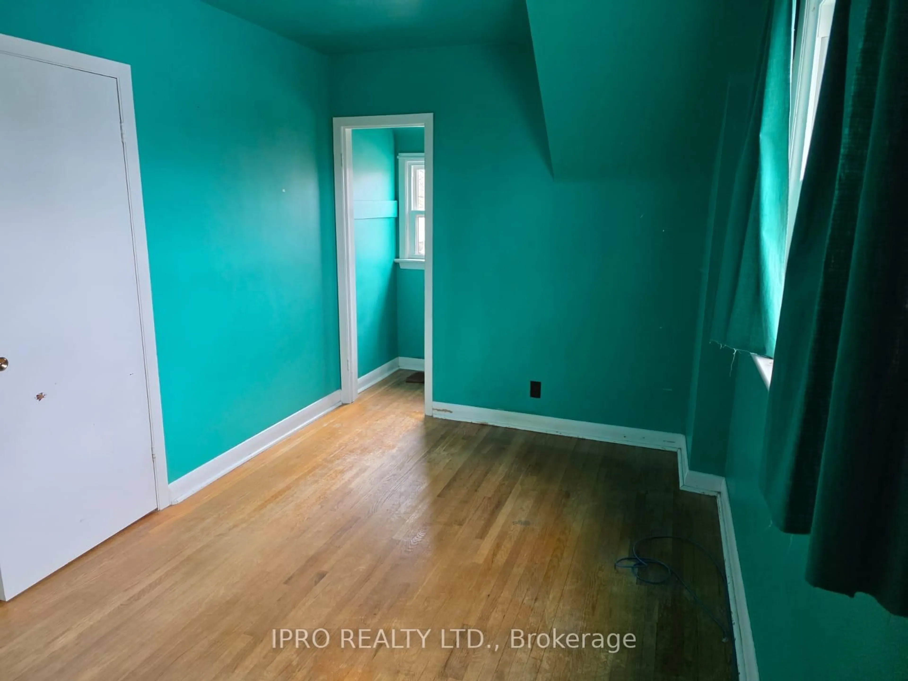 A pic of a room for 215 Elmwood Cres, Milton Ontario L9T 1C3
