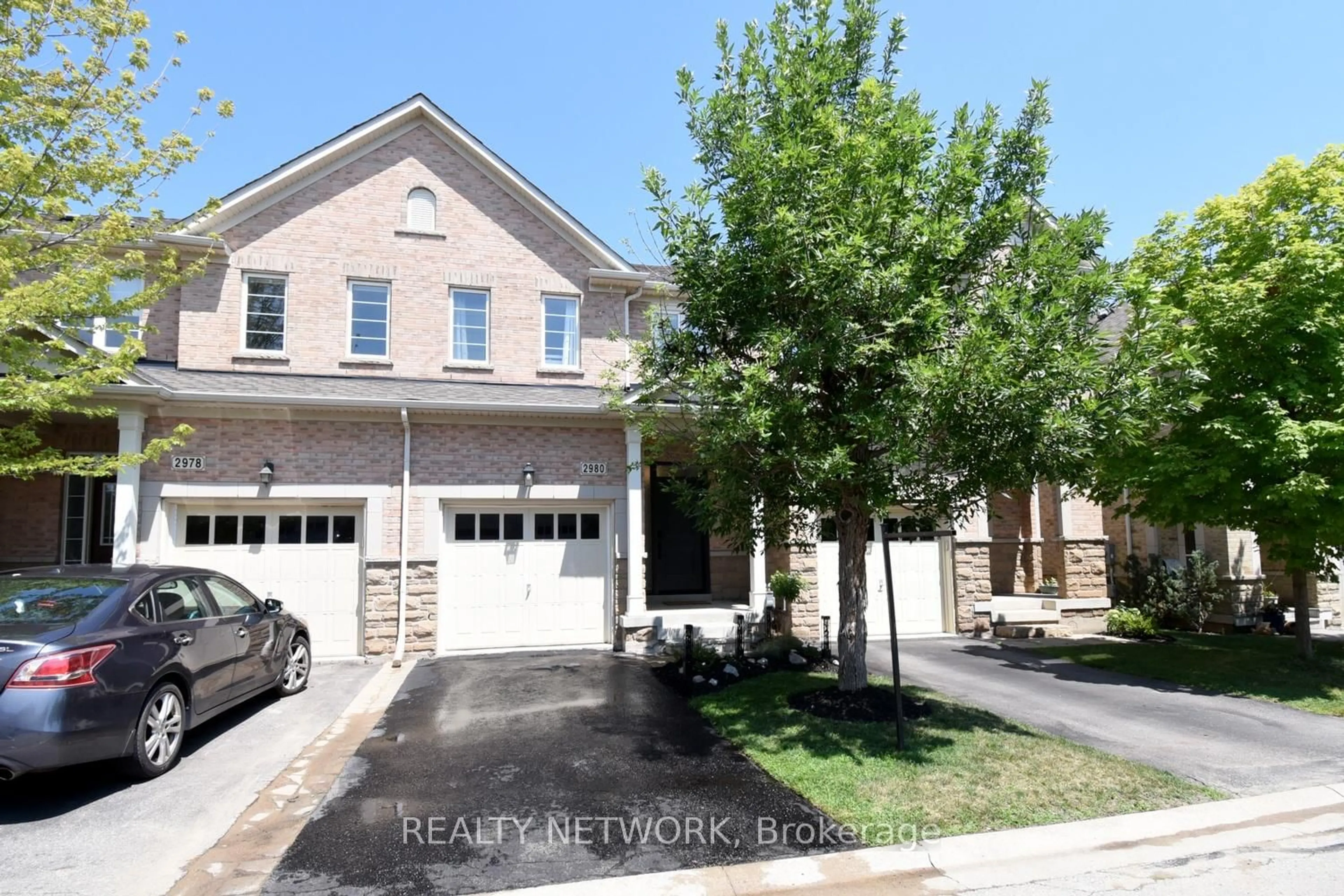Unknown for 2980 Guire Common, Burlington Ontario L7M 0G4