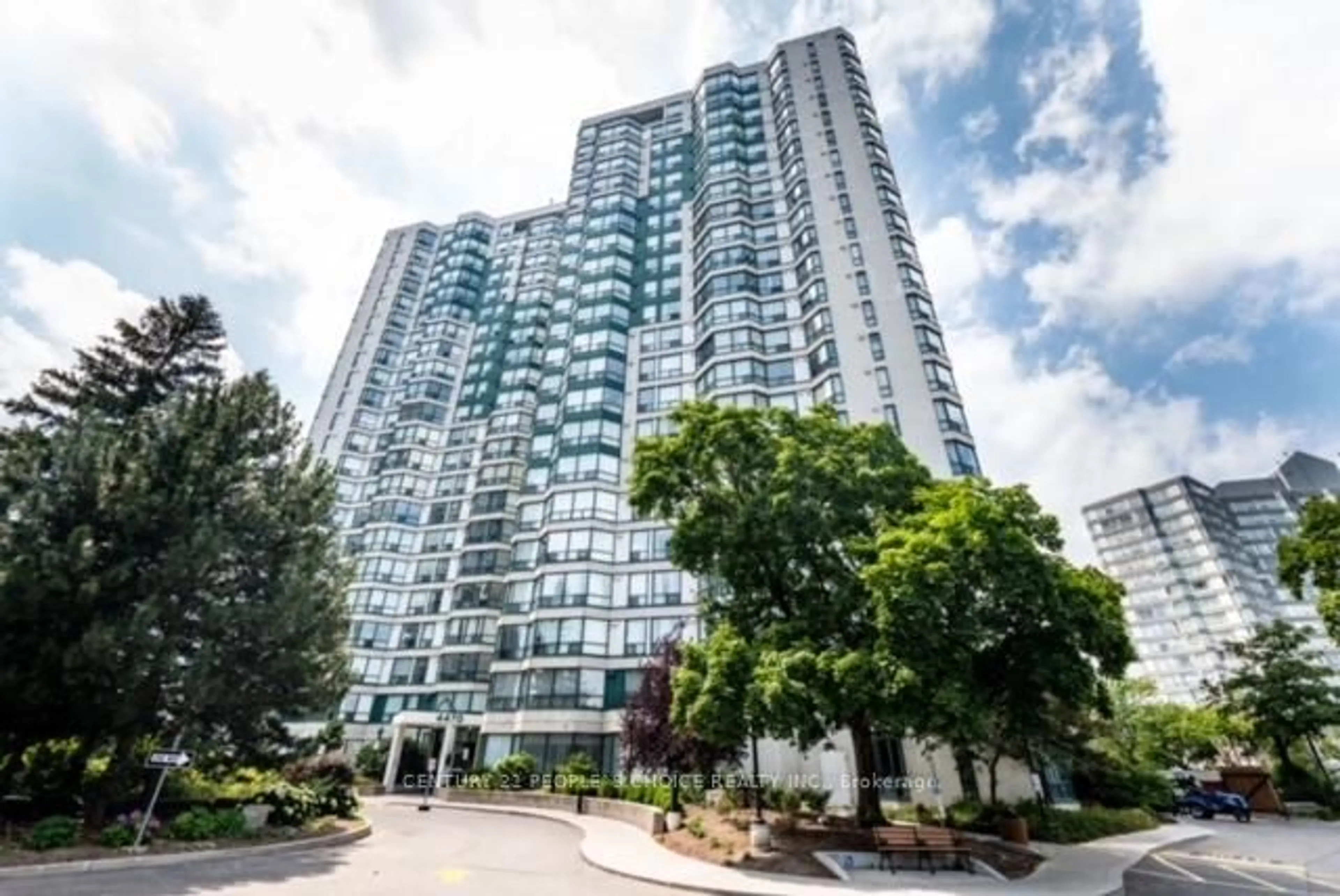 Indoor foyer for 4470 Tucana Crt #1805, Mississauga Ontario L5R 3K8