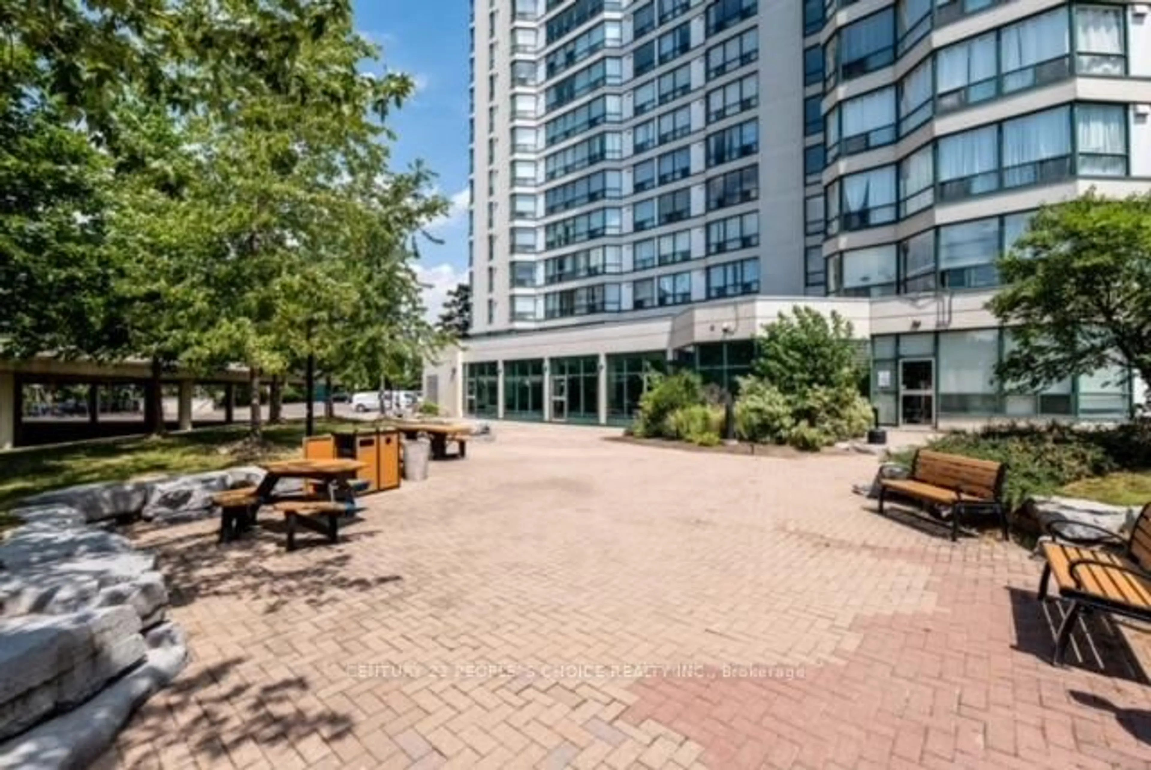 Patio, unknown for 4470 Tucana Crt #1805, Mississauga Ontario L5R 3K8