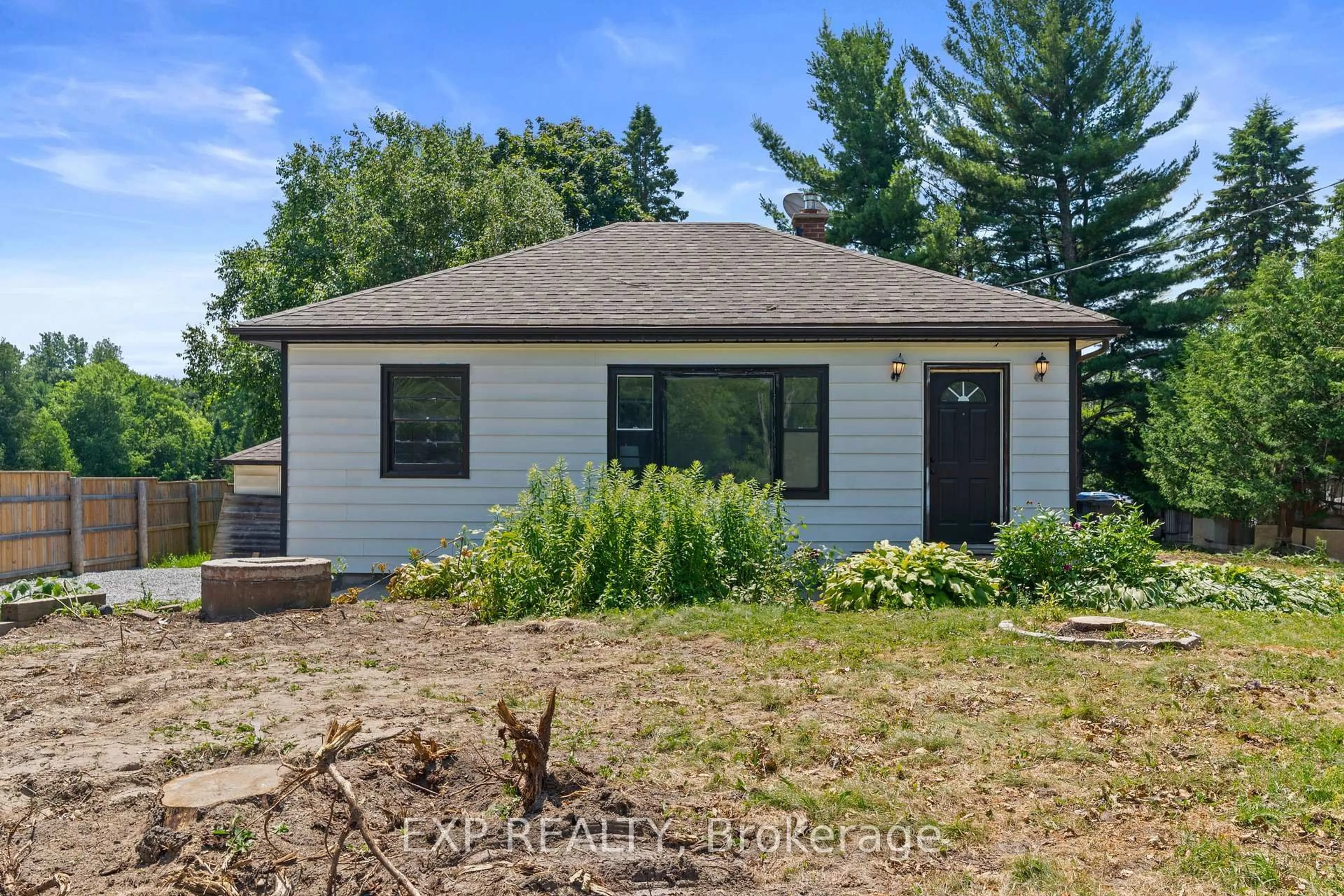 Home with vinyl exterior material, street for 16218 Airport Rd, Caledon Ontario L0N 1E0
