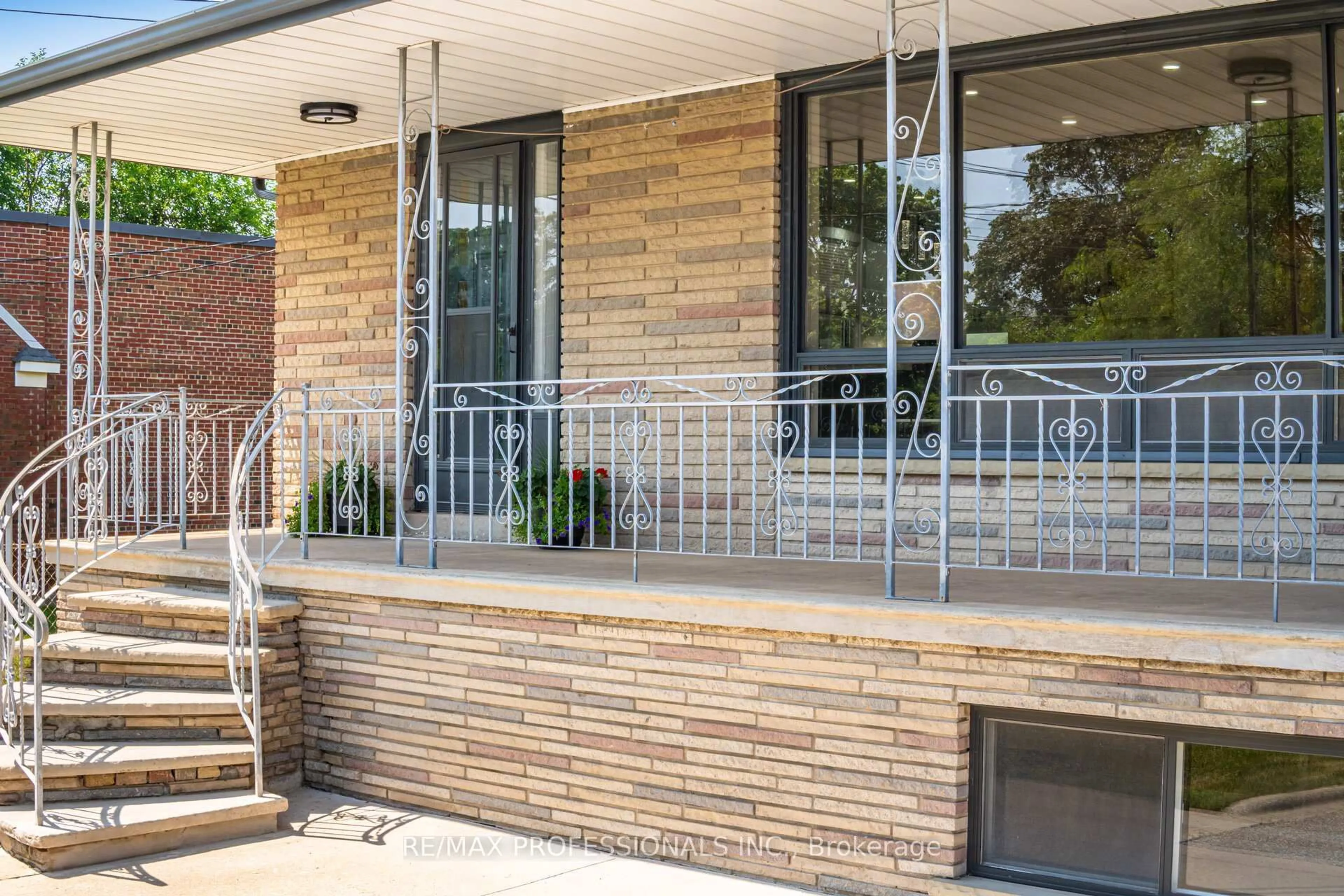 Home with brick exterior material, street for 718 Royal York Rd, Toronto Ontario M8Y 2T5