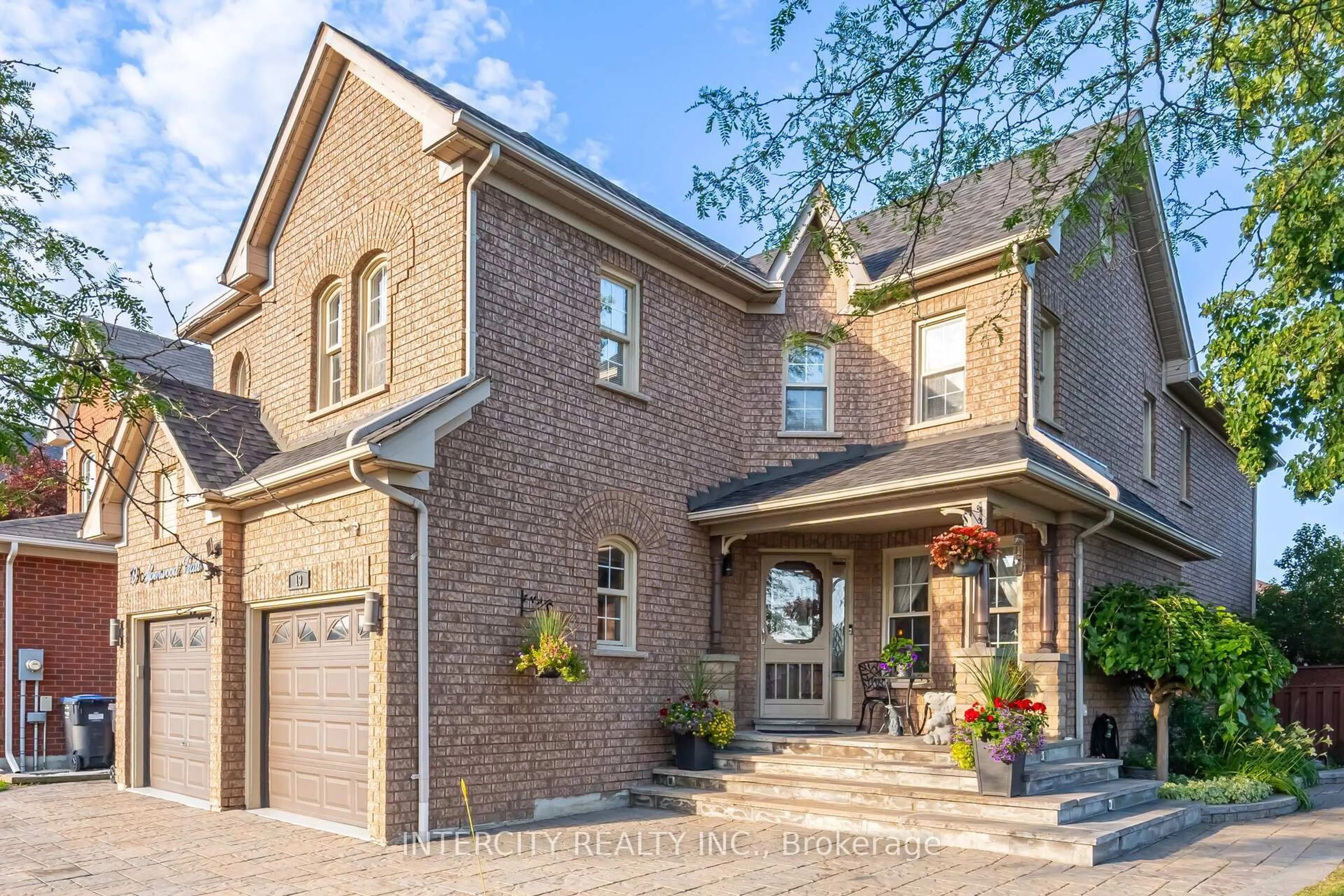 Home with brick exterior material, street for 19 Aspenwood Tr, Caledon Ontario L7C 1B7