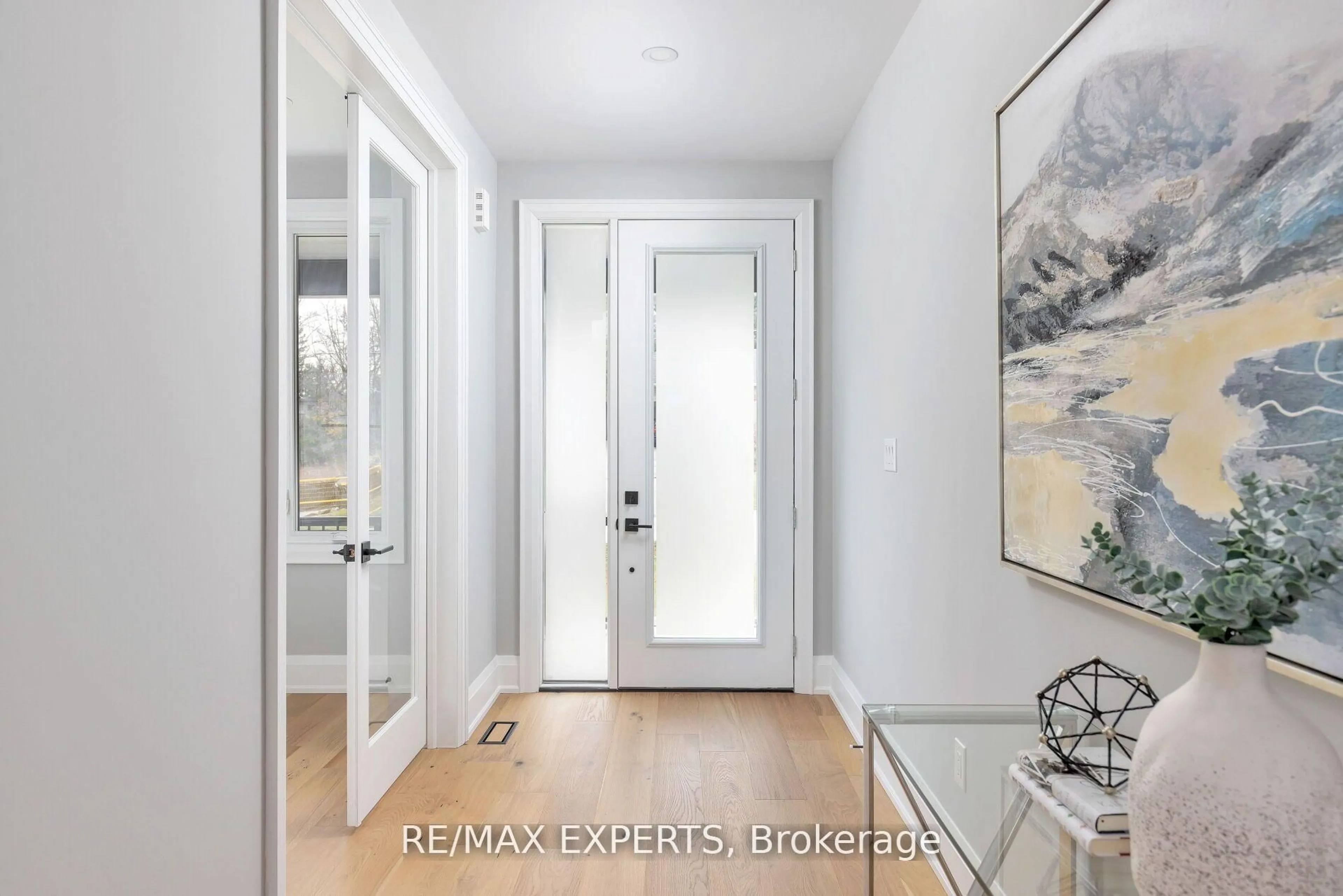 Indoor entryway for 11A Marion St, Caledon Ontario L7C 1K6