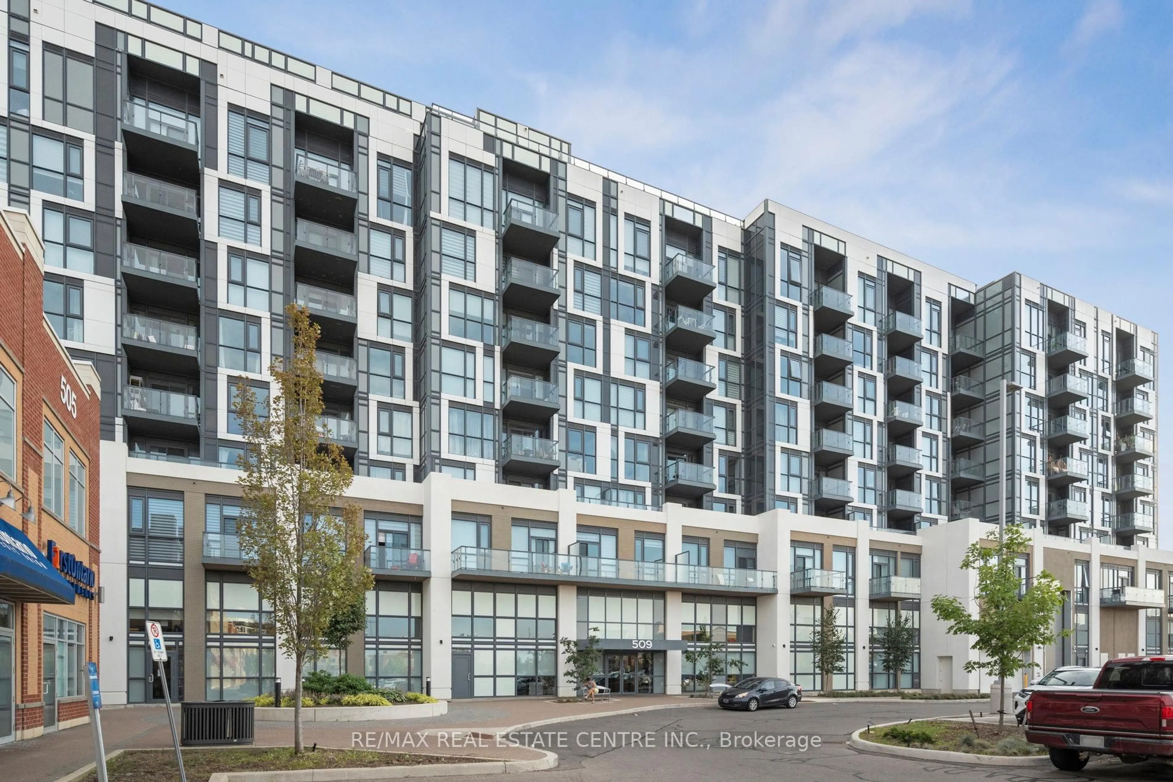 Unknown for 509 Dundas St #804, Oakville Ontario L6M 4M2