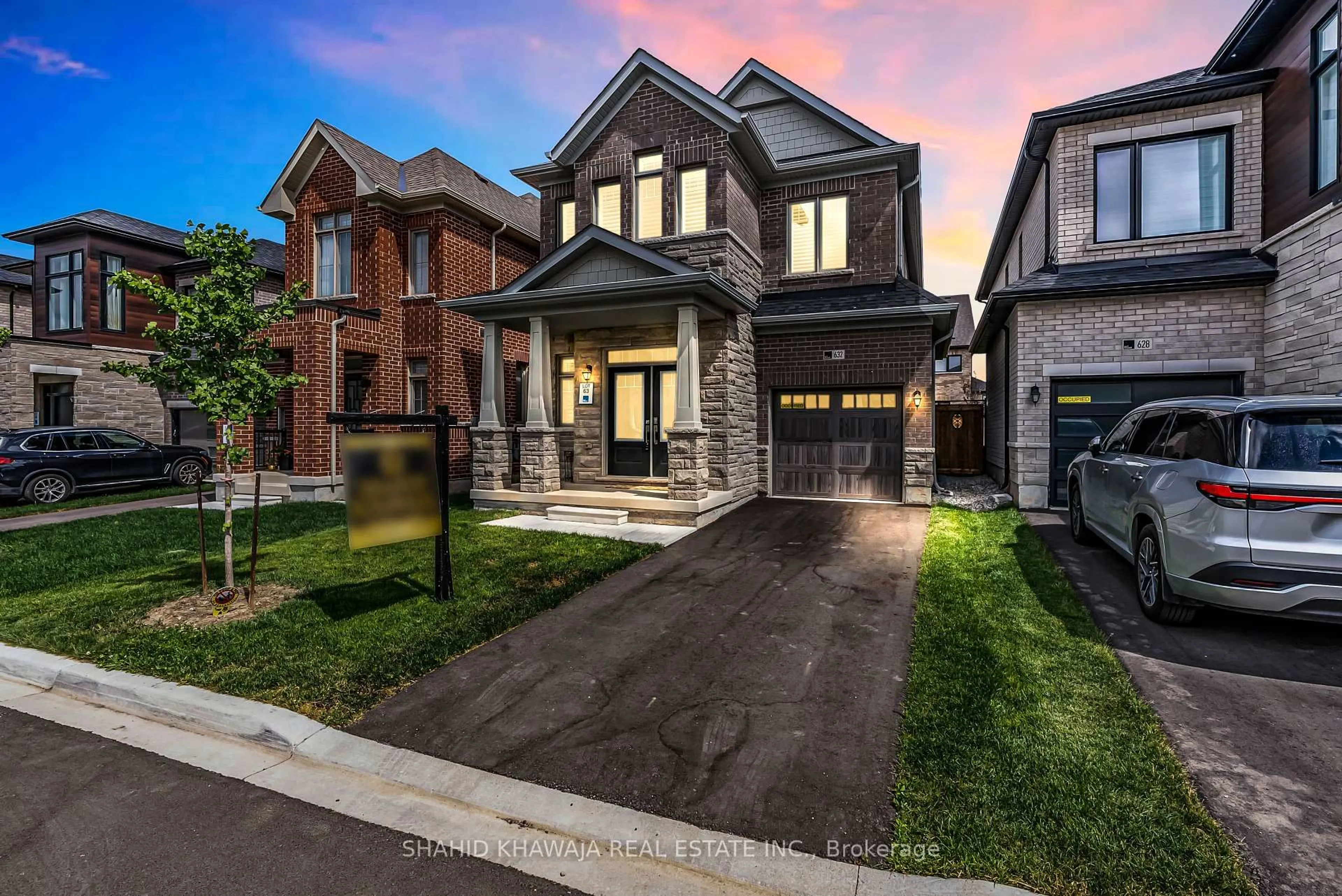 Home with brick exterior material, street for 632 Bearberry Pl, Milton Ontario L9E 1V2