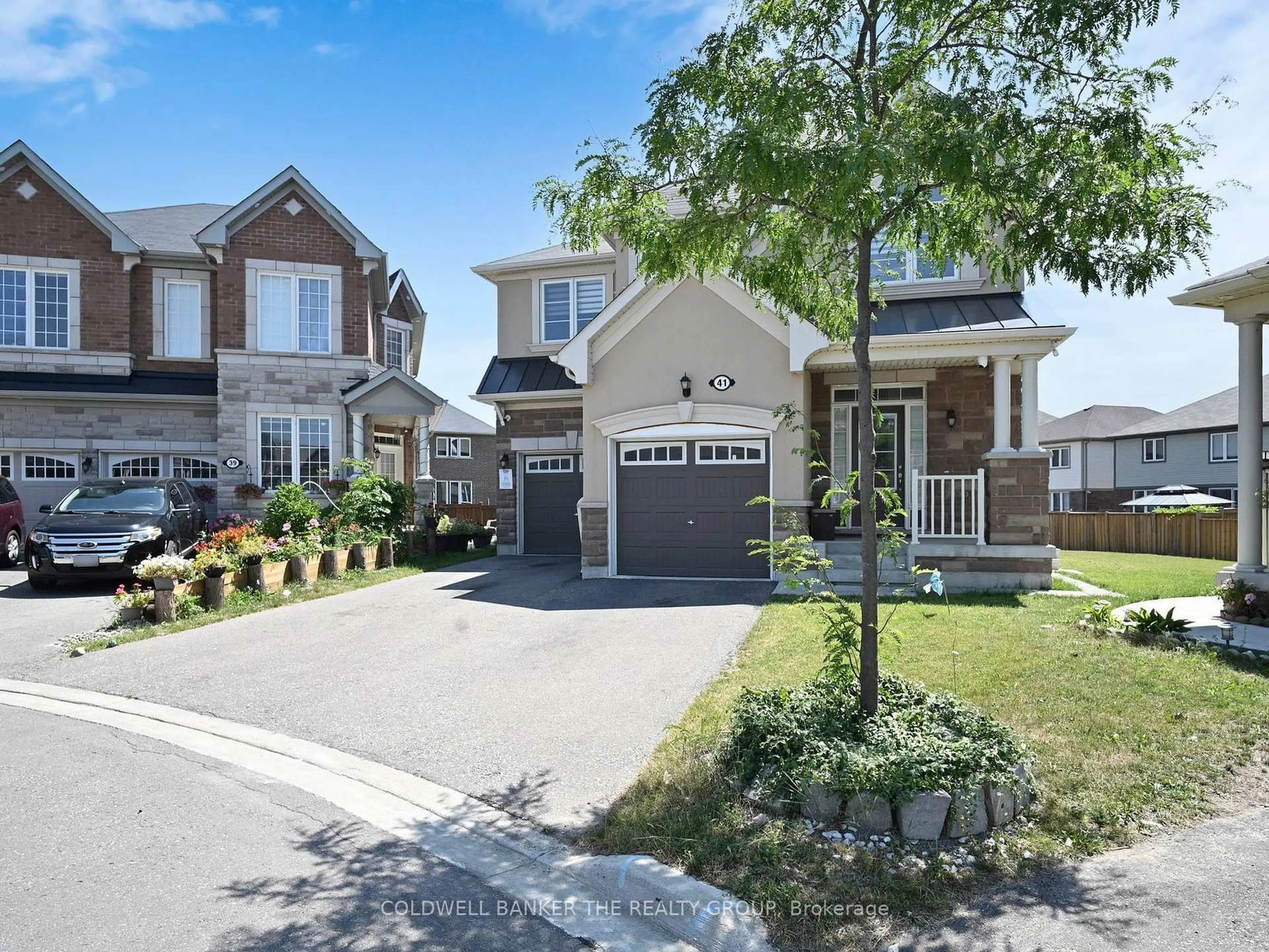 Home with brick exterior material, street for 41 Averill Rd, Brampton Ontario L7A 0B7