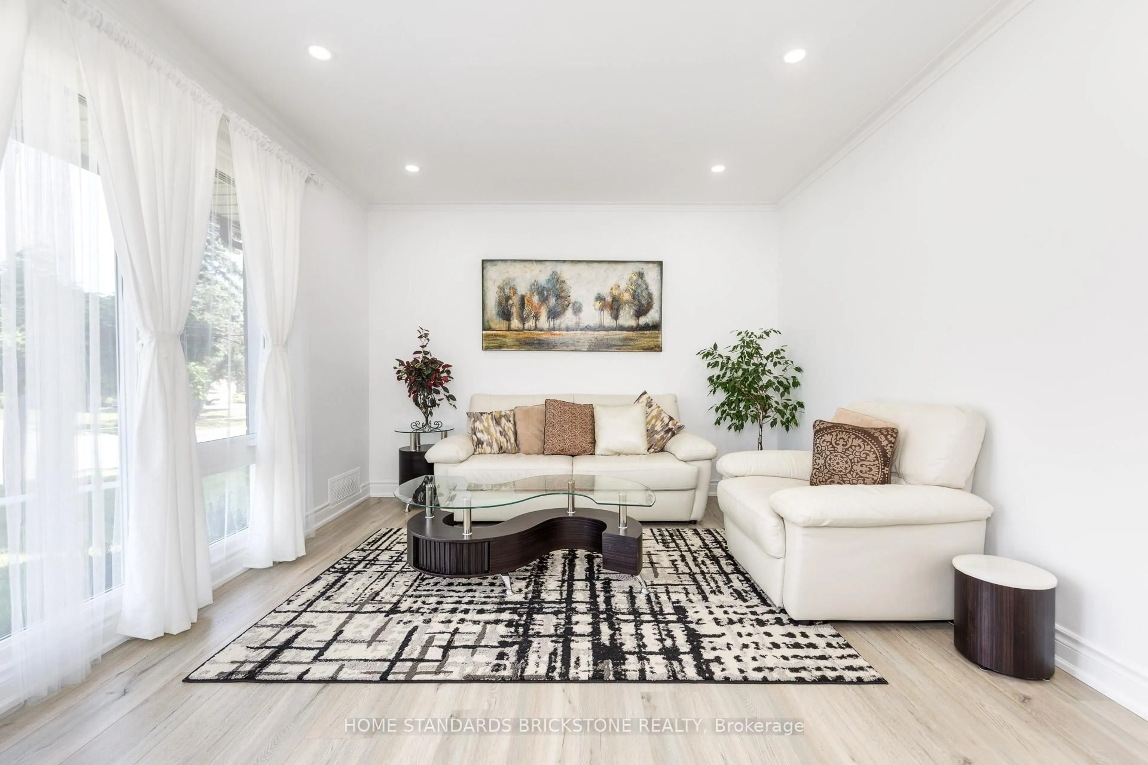 Living room with furniture, unknown for 3 Pakenham Dr, Toronto Ontario M9W 4B2