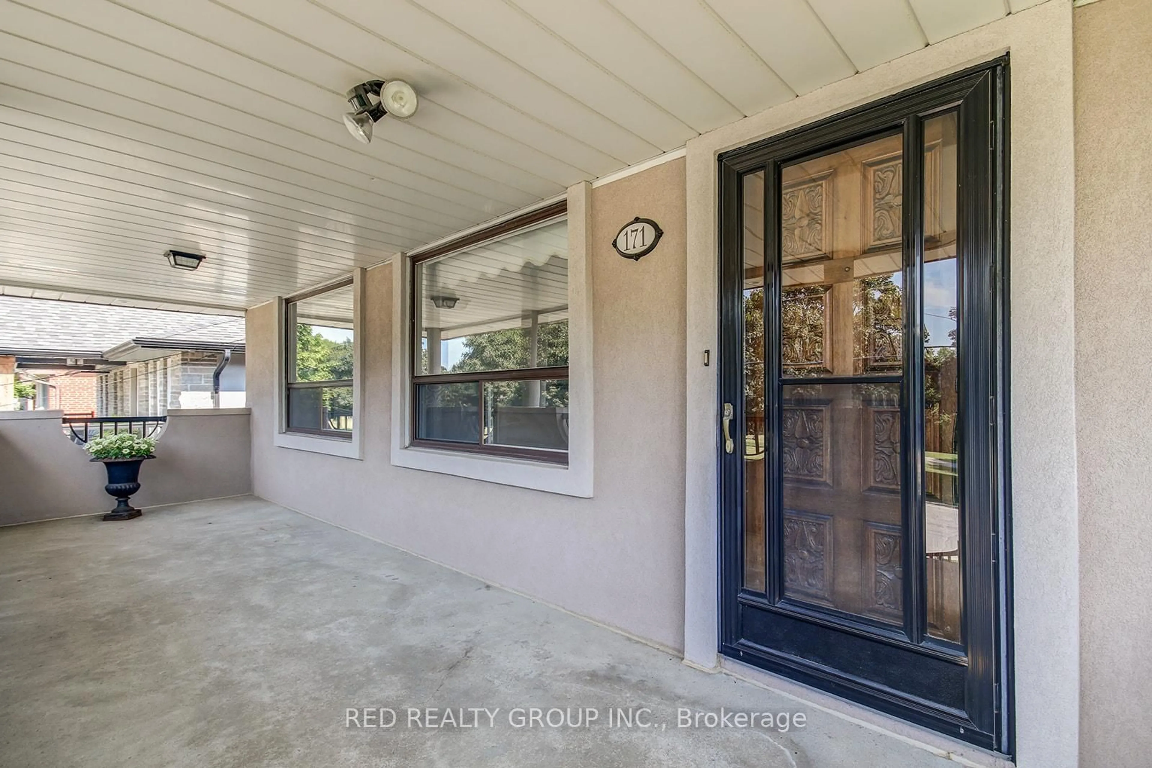 Indoor entryway for 171 Tavistock Rd, Toronto Ontario M3M 2P5