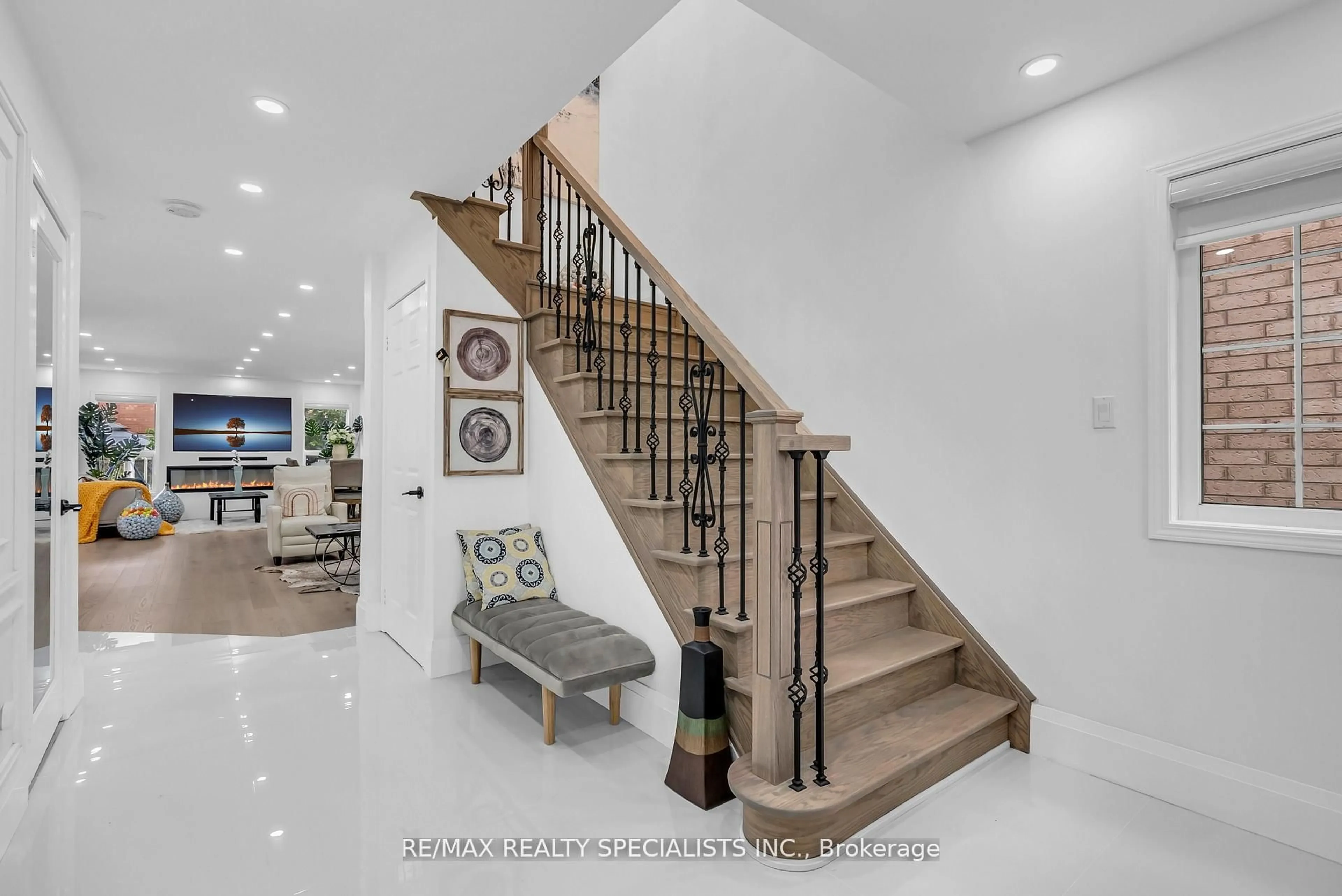 Stairs for 91 Buick Blvd, Brampton Ontario L7A 3B7