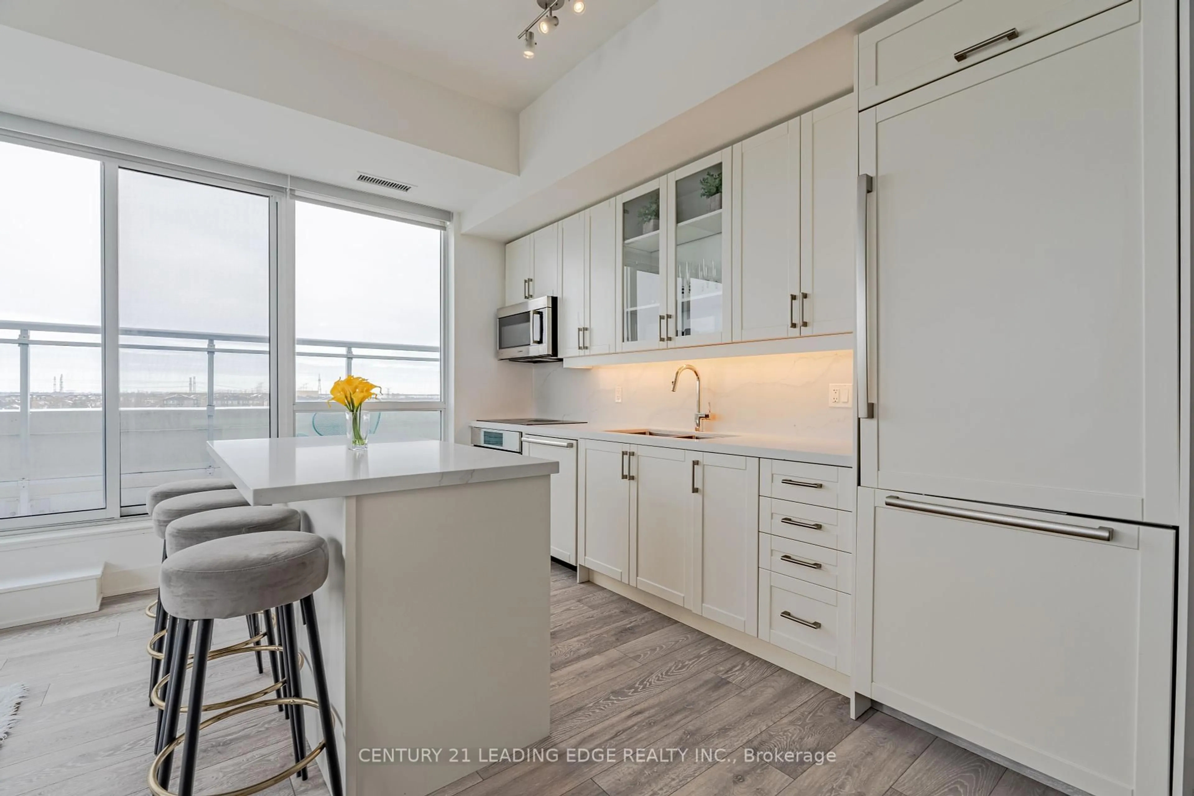 Open concept kitchen, unknown for 1050 MAIN St #610, Milton Ontario L9T 9M3