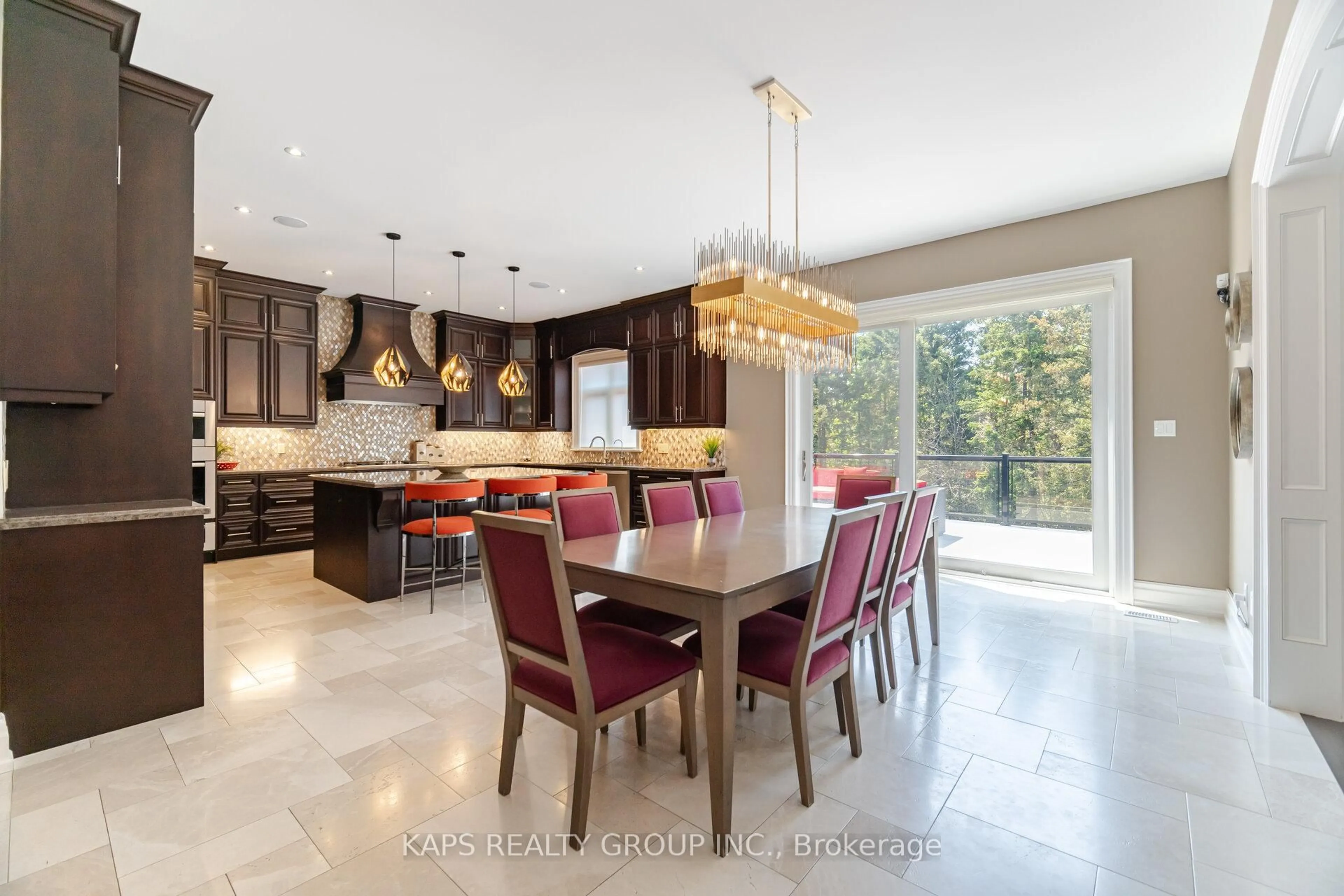 Open concept kitchen, ceramic/tile floor for 6634 Rothschild Tr, Mississauga Ontario L5W 0A6