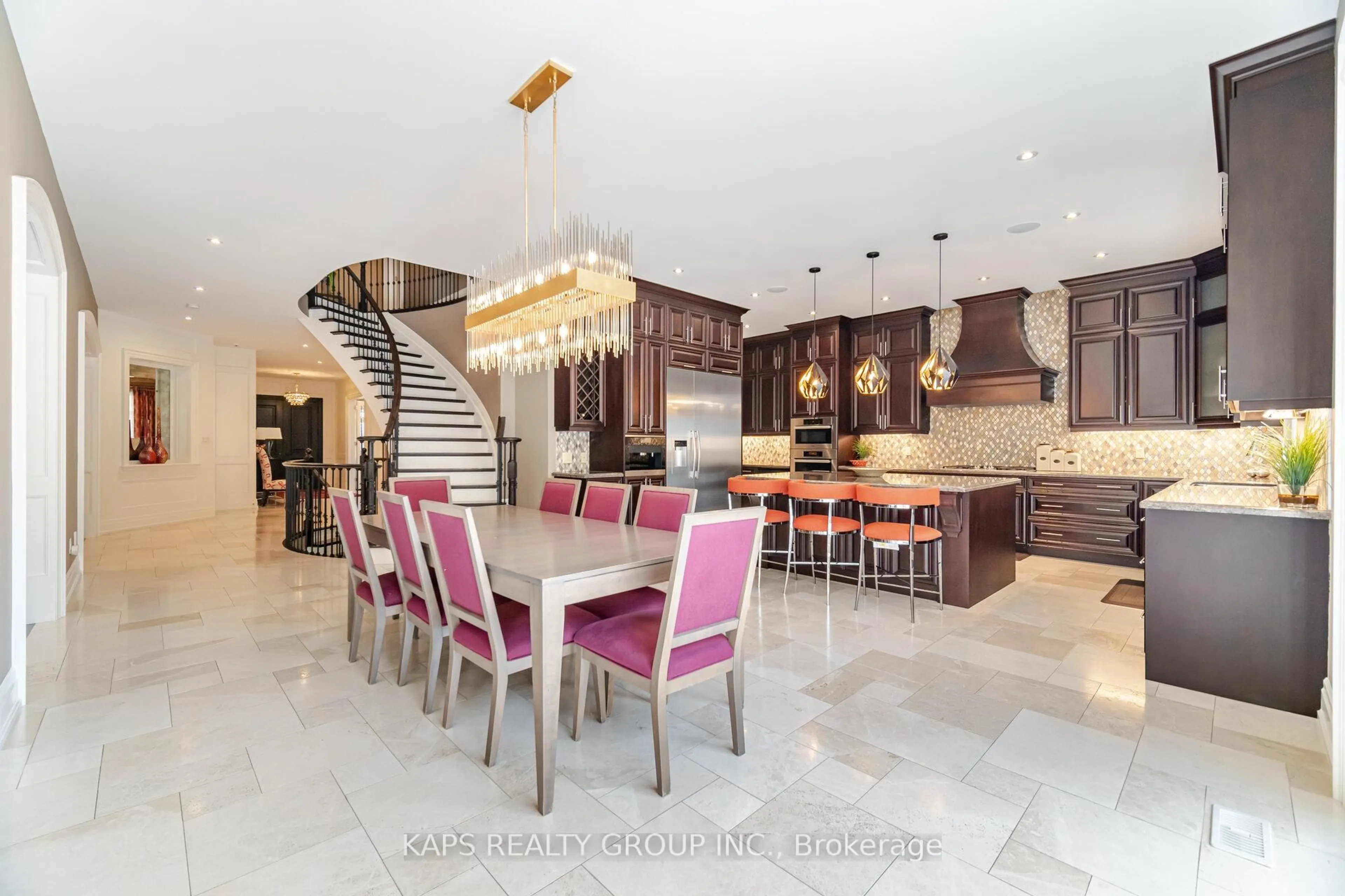Open concept kitchen, ceramic/tile floor for 6634 Rothschild Tr, Mississauga Ontario L5W 0A6