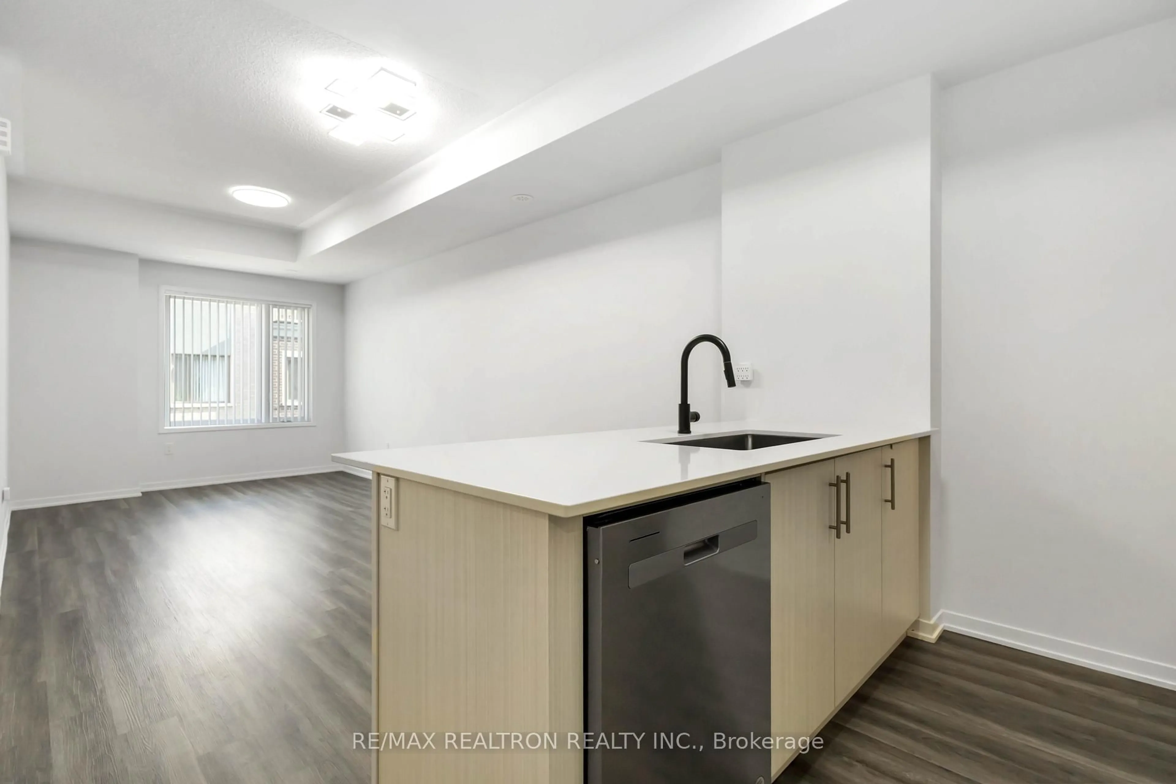 Open concept kitchen, unknown for 20 William Jackson Way #89, Toronto Ontario M8X 2J3