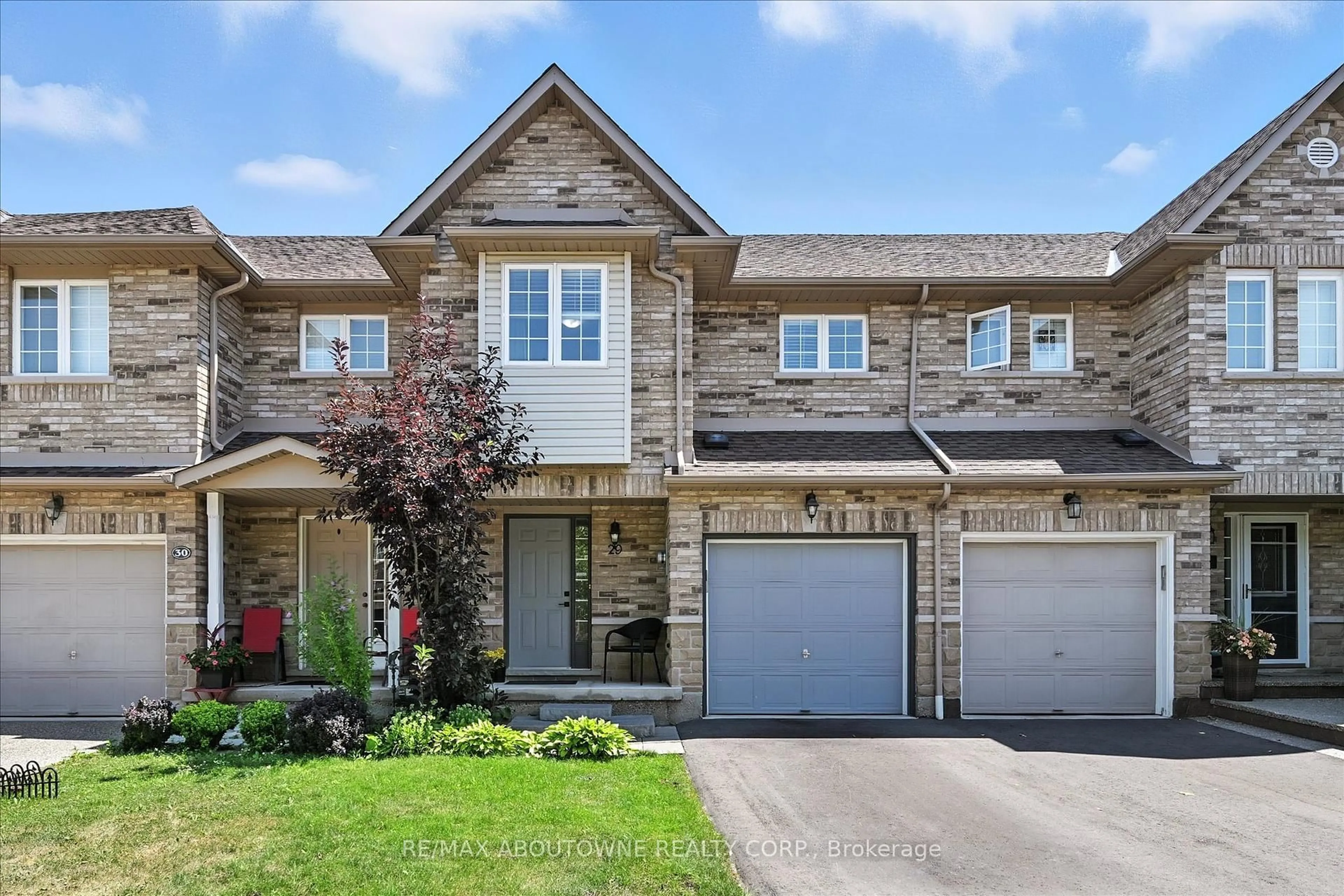 Home with brick exterior material, street for 4055 Forest Run Ave #29, Burlington Ontario L7M 5B8