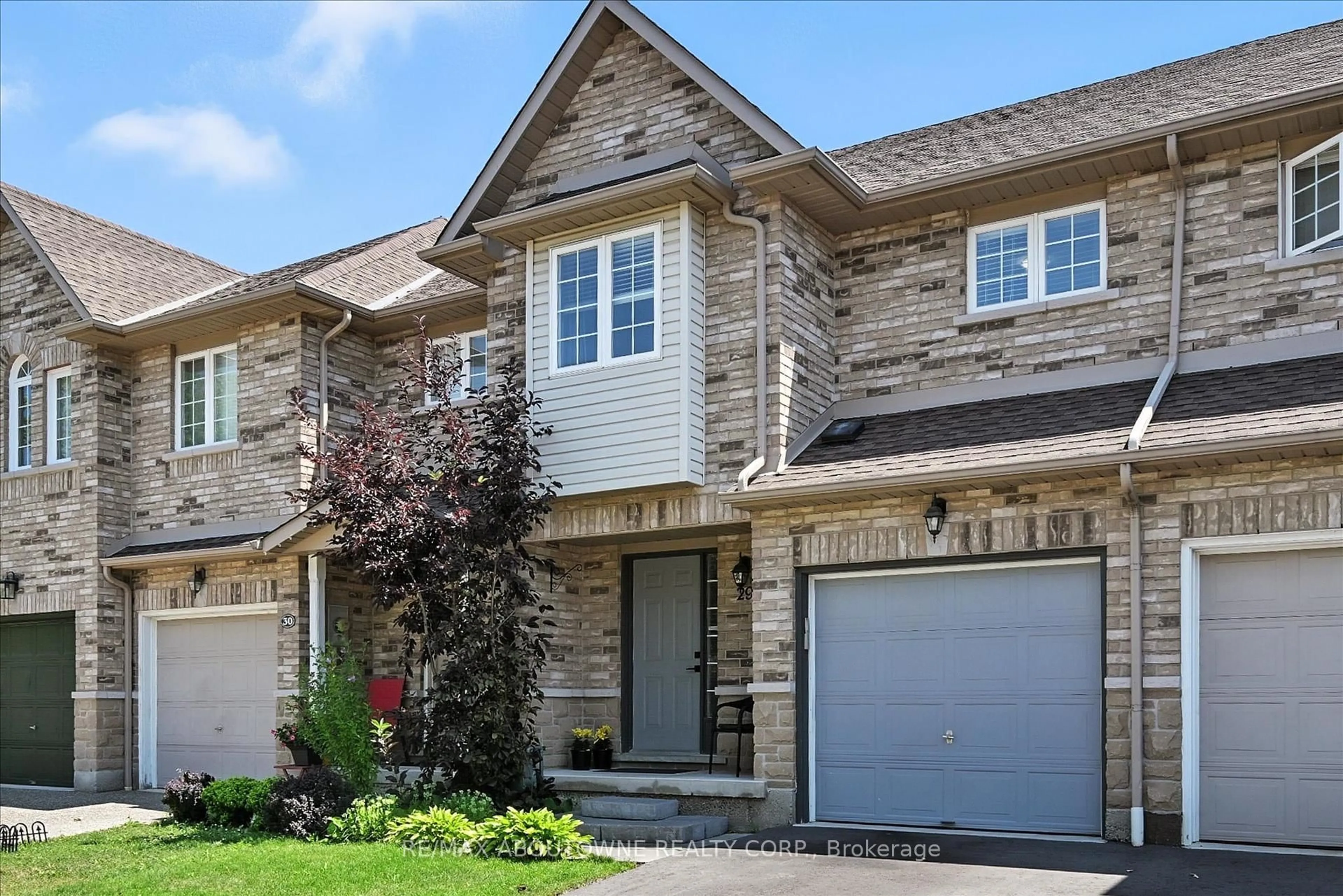Home with brick exterior material, street for 4055 Forest Run Ave #29, Burlington Ontario L7M 5B8