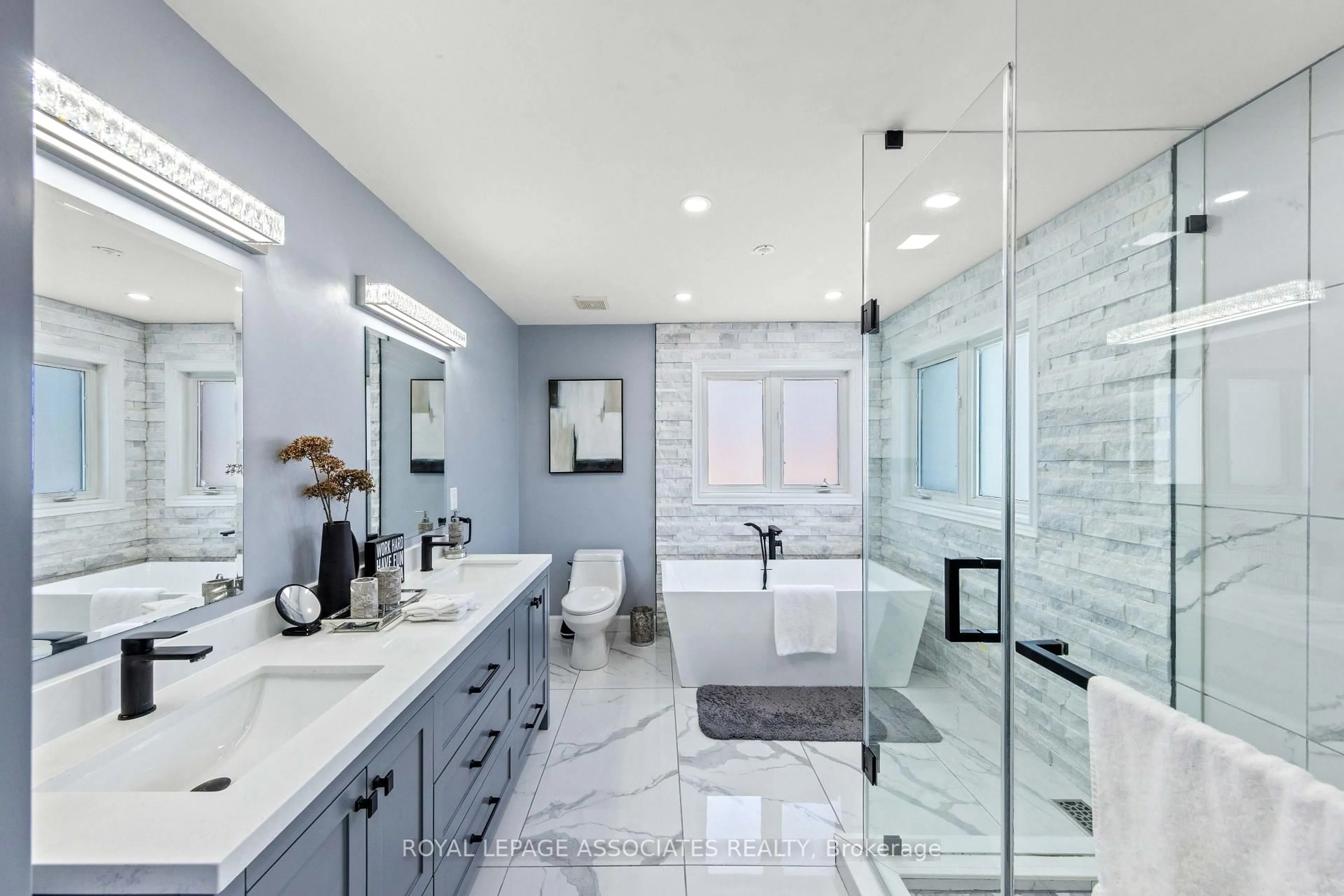 Contemporary bathroom, ceramic/tile floor for 13 Laurentide Cres, Brampton Ontario L6P 1Y4