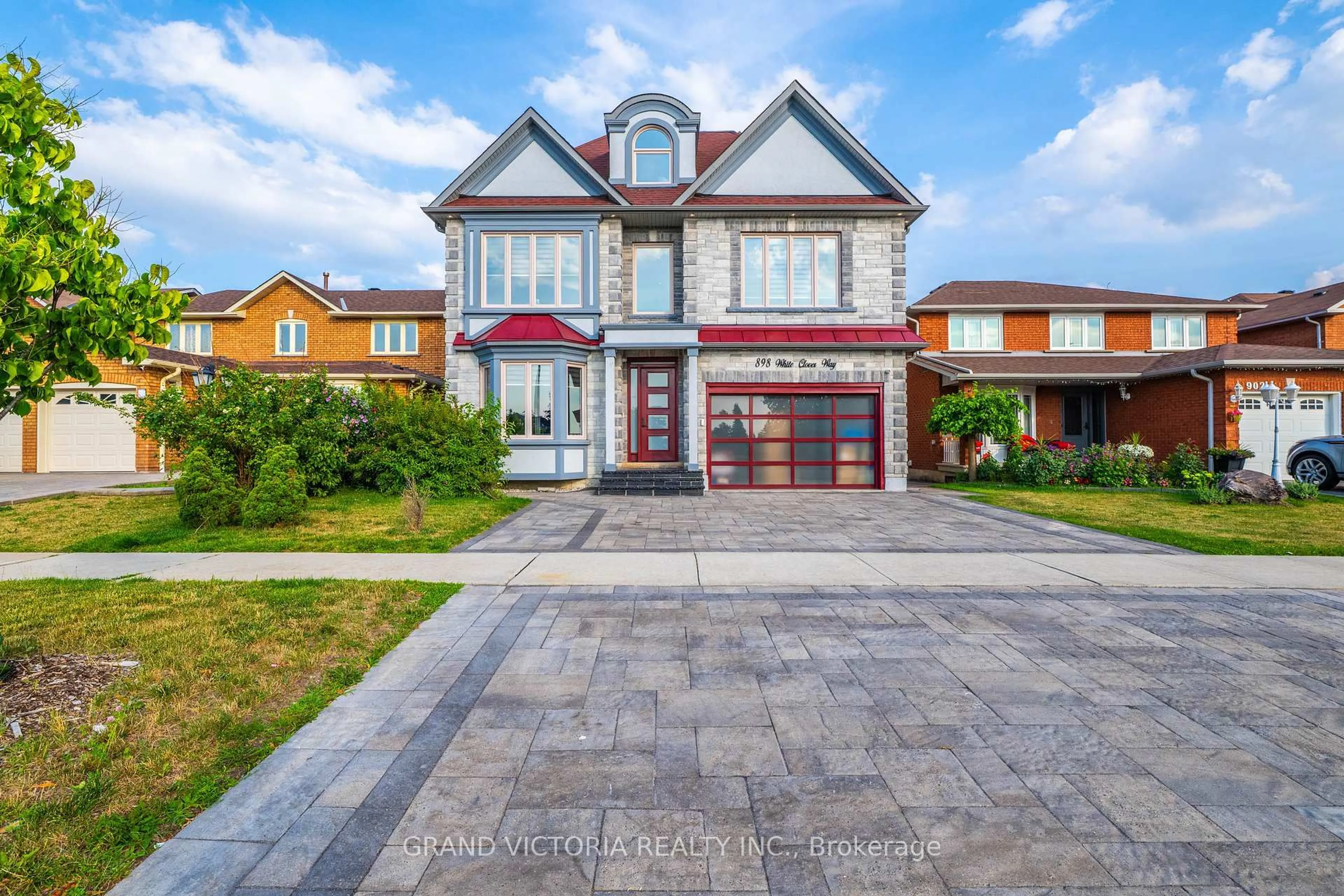 Home with brick exterior material, street for 898 White Clover Way, Mississauga Ontario L5V 1C7
