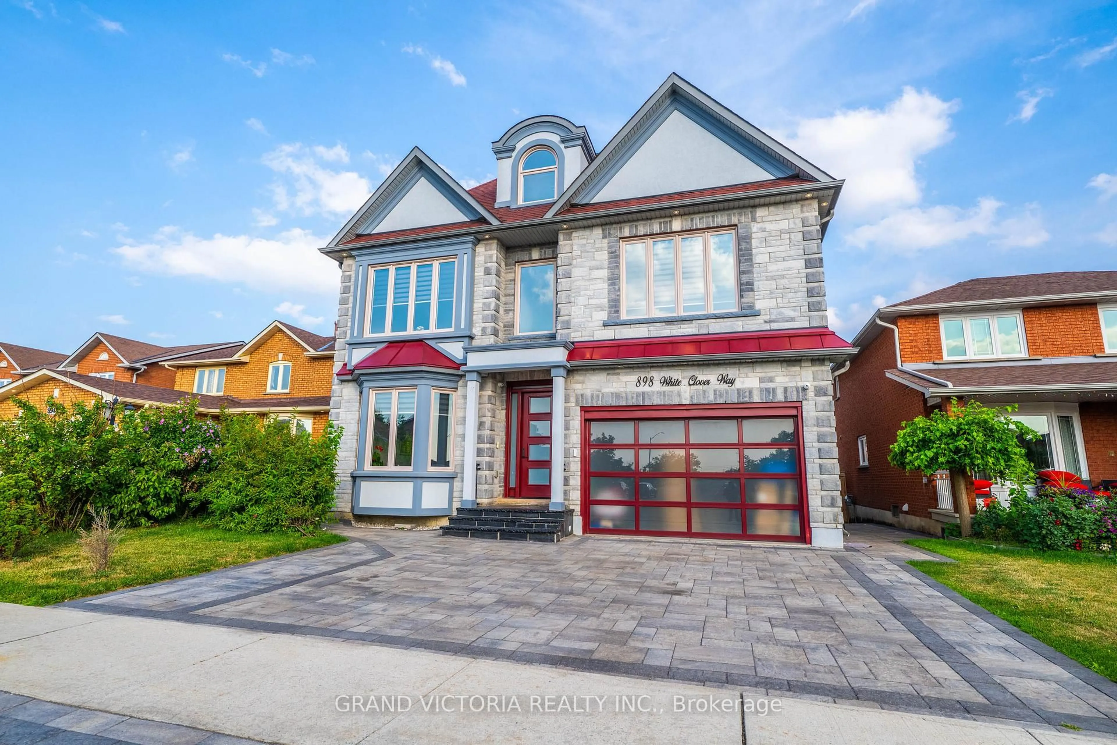Home with brick exterior material, street for 898 White Clover Way, Mississauga Ontario L5V 1C7