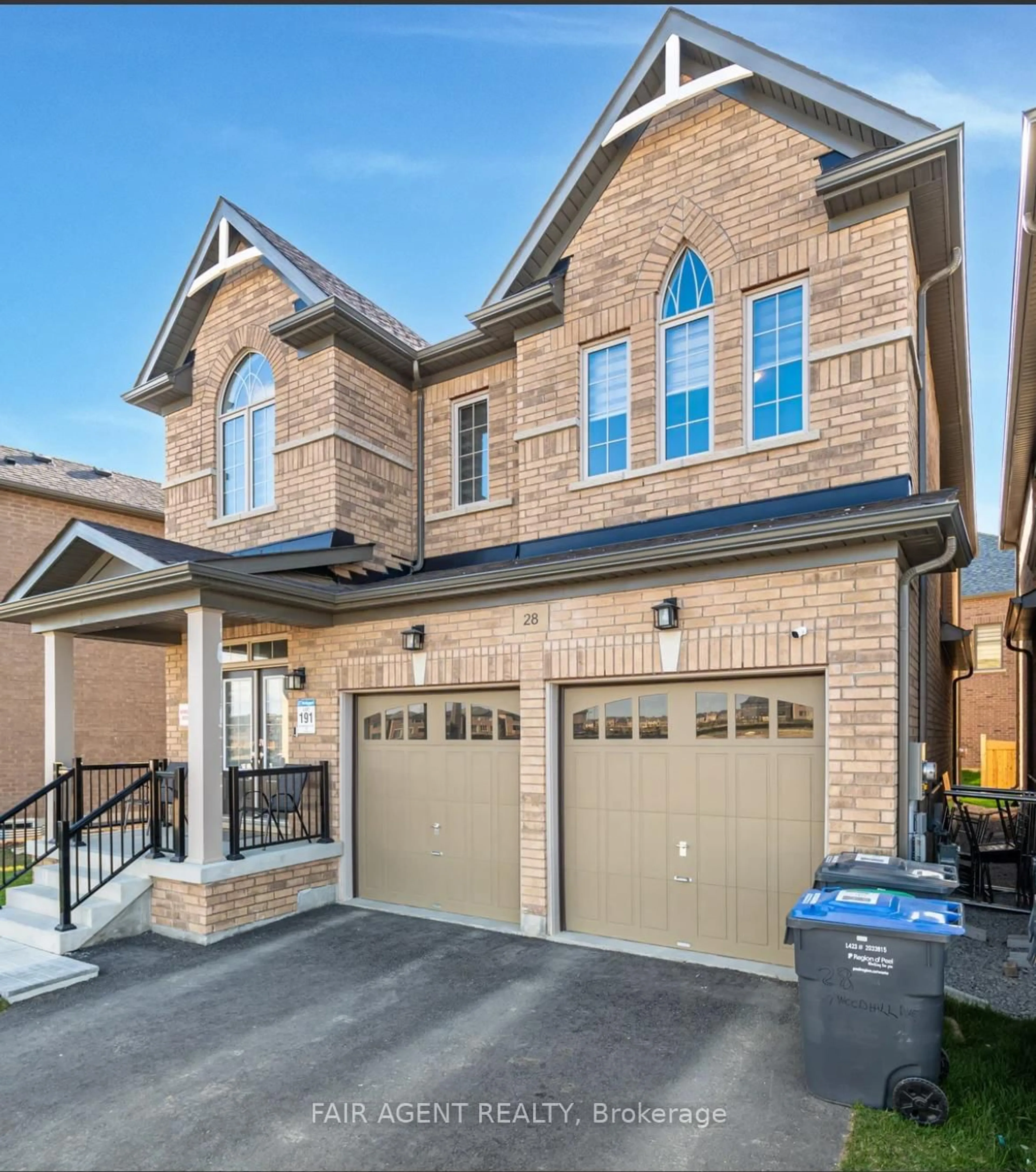 Home with brick exterior material, street for 28 Tweedhill Ave, Caledon Ontario L7C 4K4