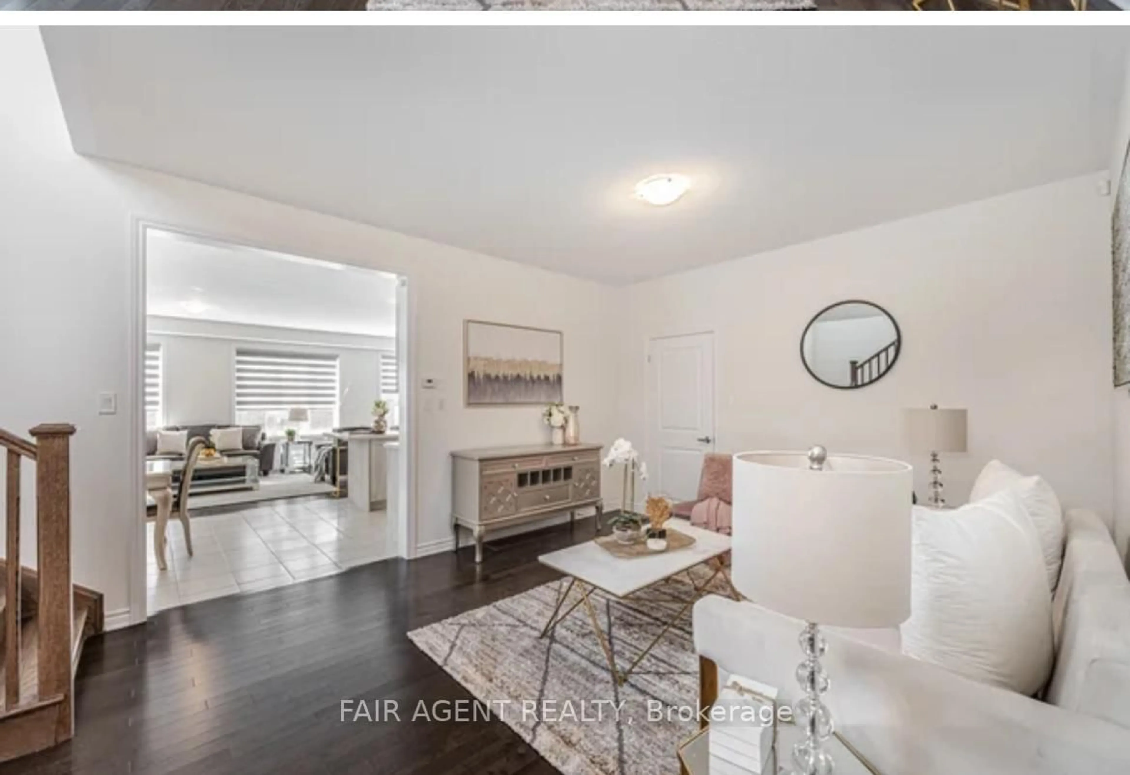 Living room with furniture, unknown for 28 Tweedhill Ave, Caledon Ontario L7C 4K4