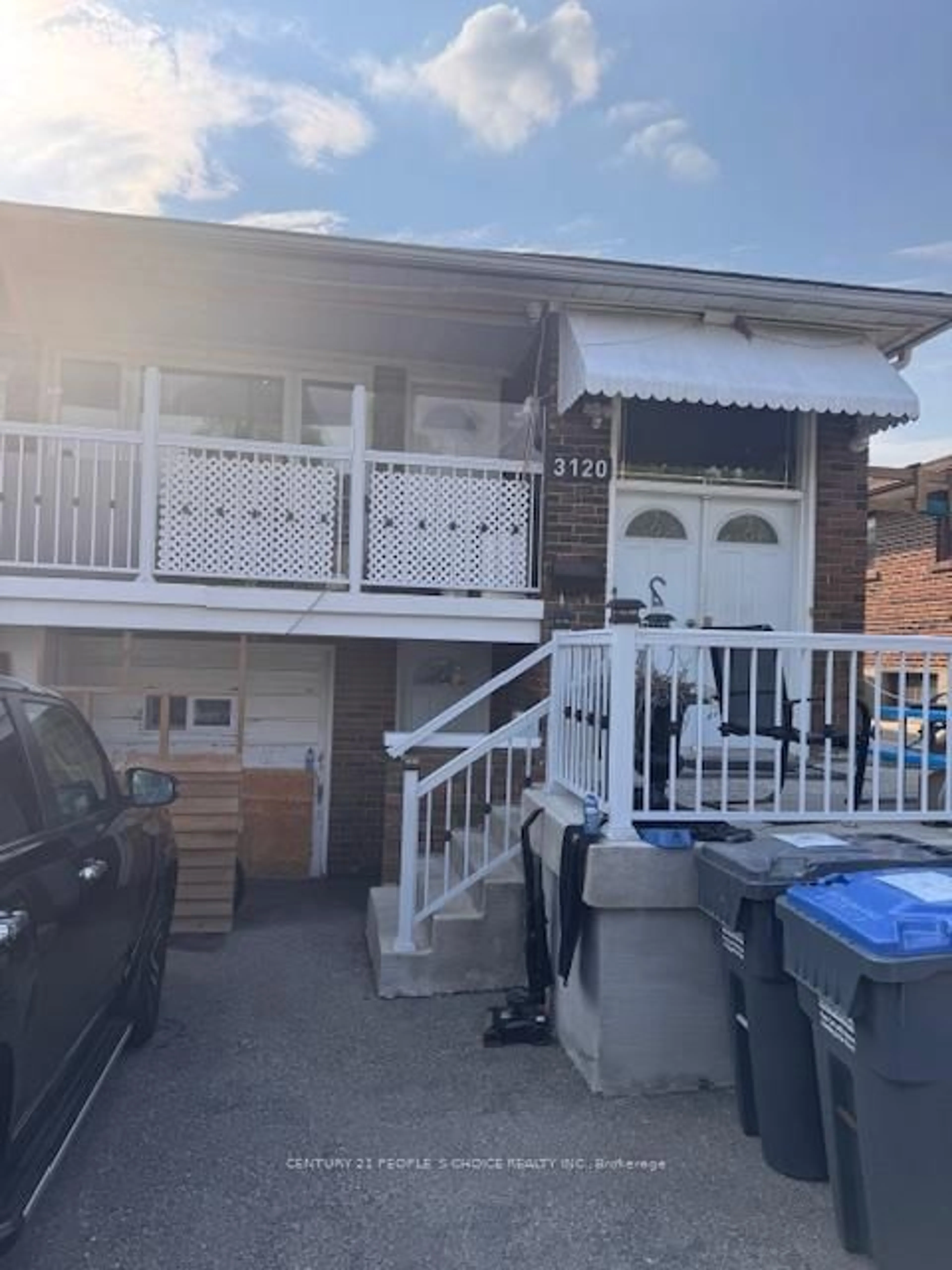 Unknown for 3120 Redbank Cres, Mississauga Ontario L4T 1V1
